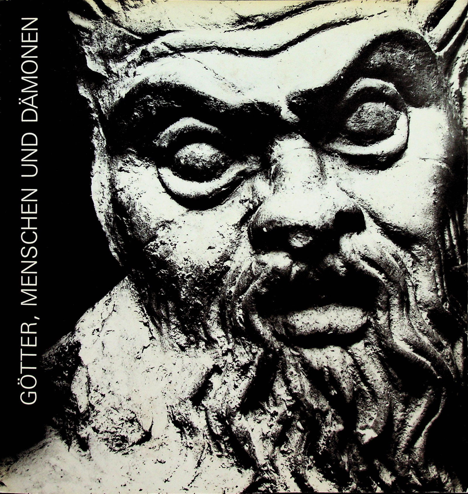 Götter, Menschen und Dämonen (1 of 1)