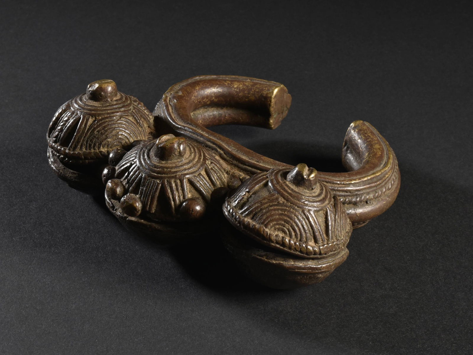 A Dan Bell Bracelet, "gli djé" (1 of 15)