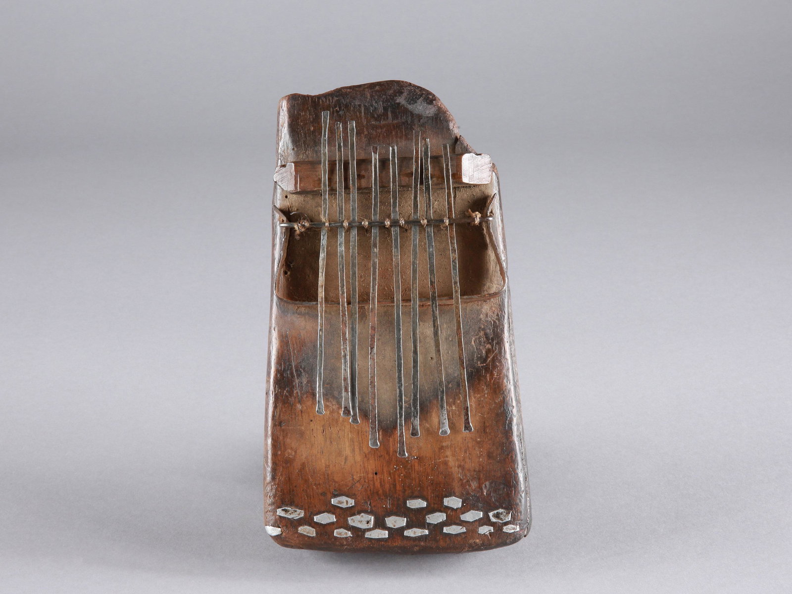 A Kwere Lamellaphone, "mucapata" (1 of 12)