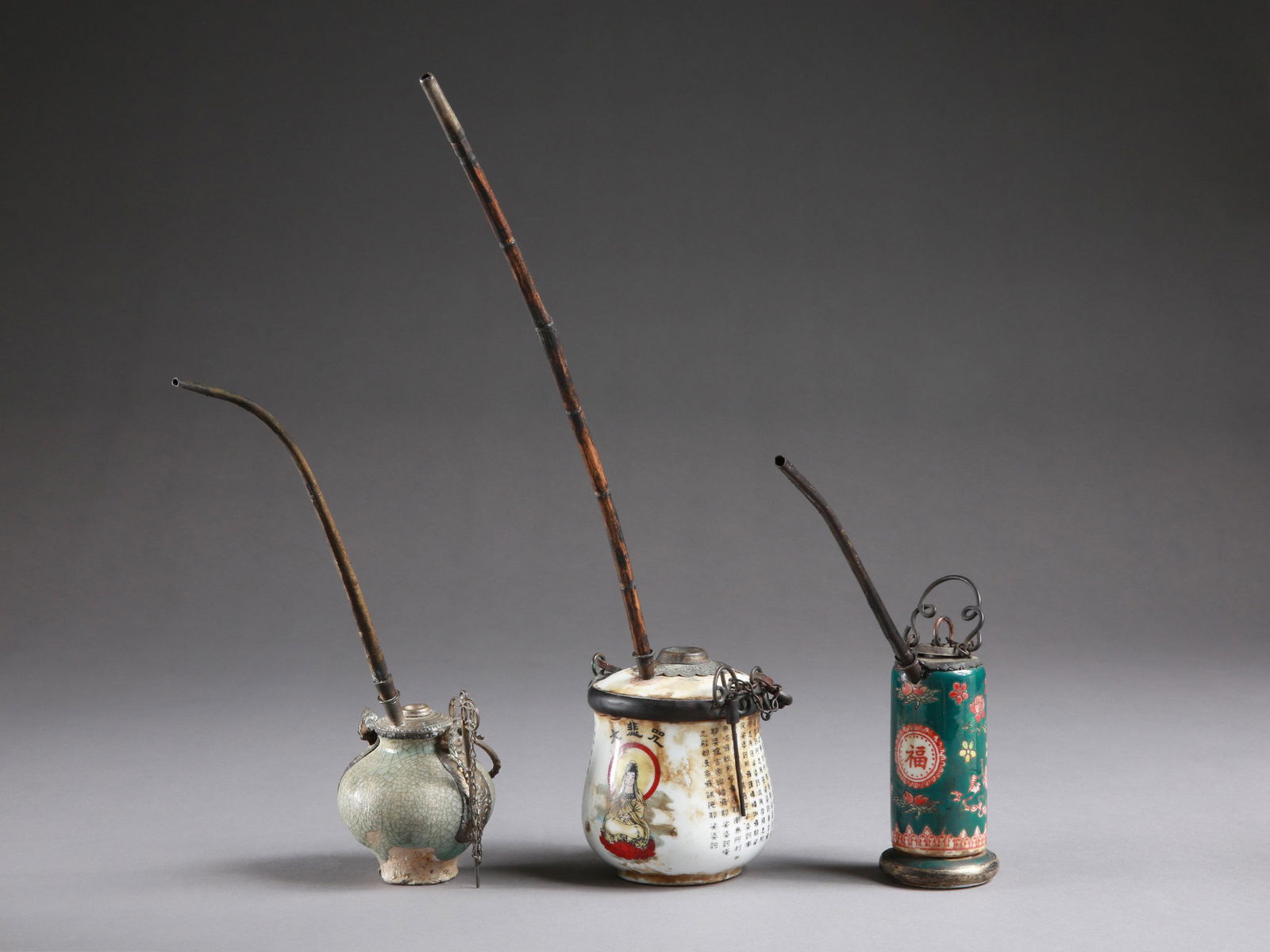 3 Chinese Porzellan Water Pipes (1 of 11)