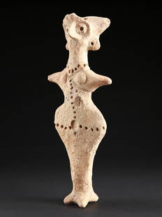 A Syrian Female Idol: Weibliches Vogelkopfidol Syrien Ohne Sockel / without base Terrakotta. H 14 cm. Provenienz: - Aus alter franz&#246;sischer Sammlung. - Gerhard Hirsch, M&#252;nchen. Auktion 302, 2014, Lot 1955. - Chri