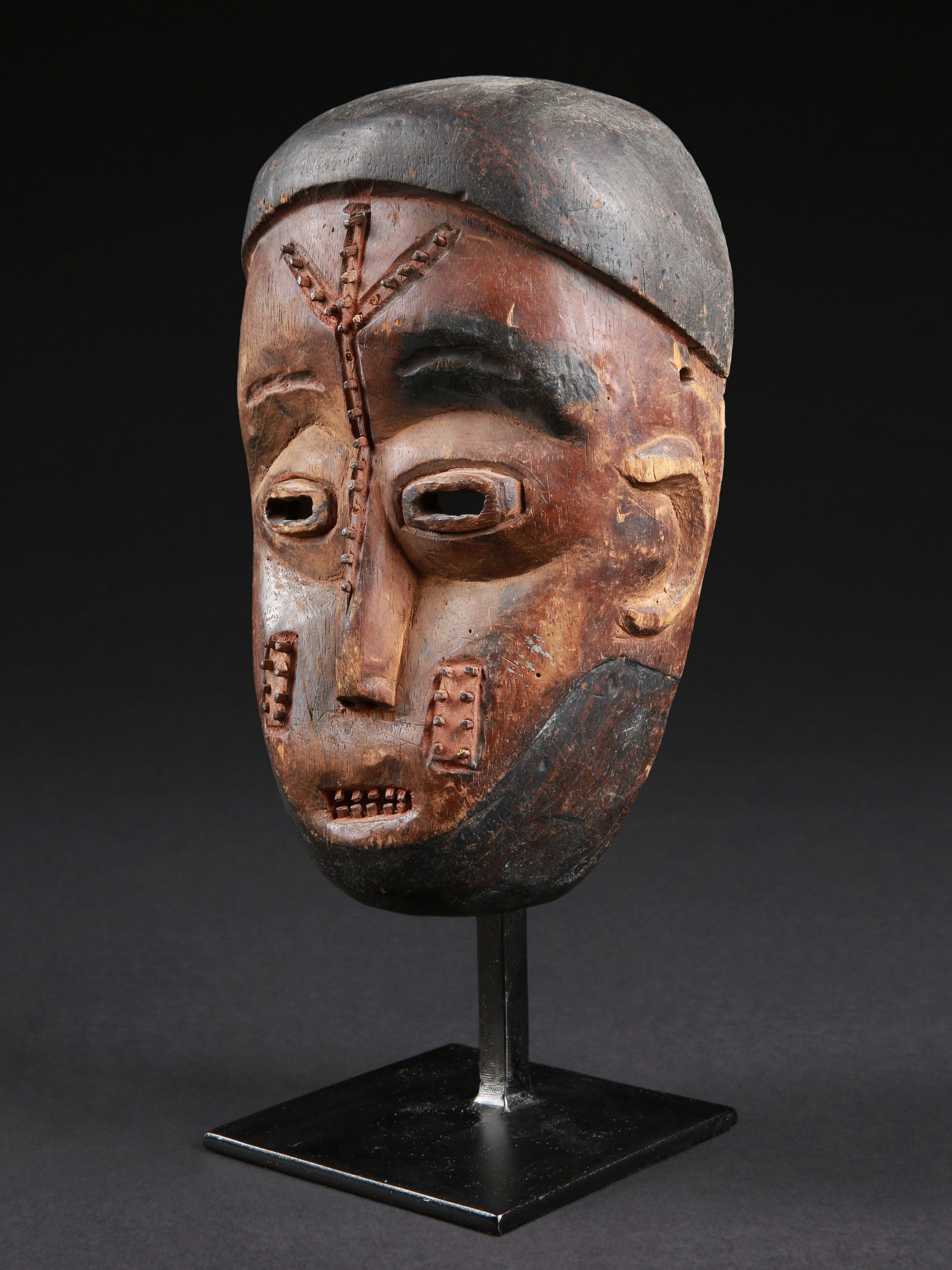 A Ngbaka Mask (1 of 10)