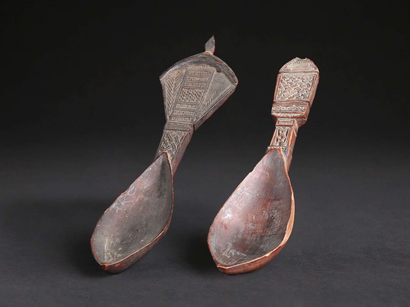 2 Somali Prestige Spoons, "fandal" (1 of 8)