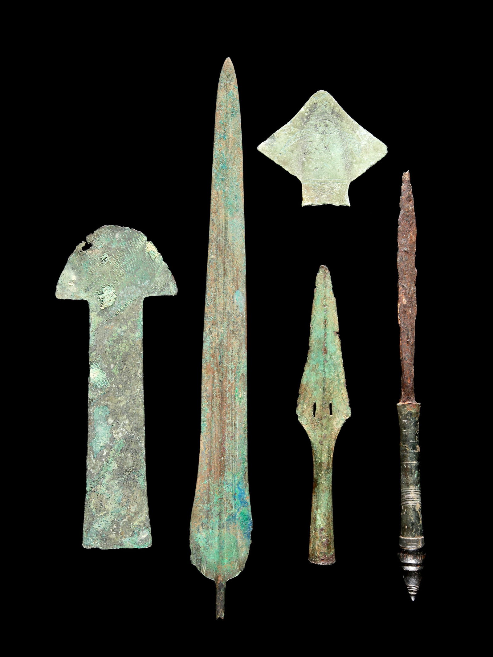 2 Axe Heads, 2 Spear Heads and a Dagger (1 of 4)