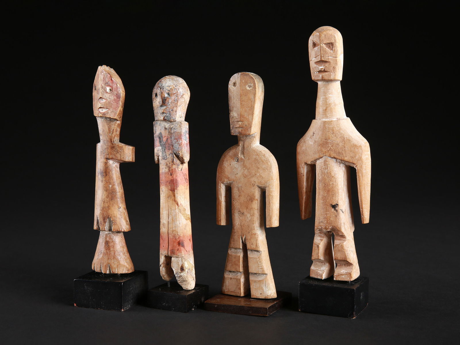 4 Adangme Figures, "aklama" (1 of 9)