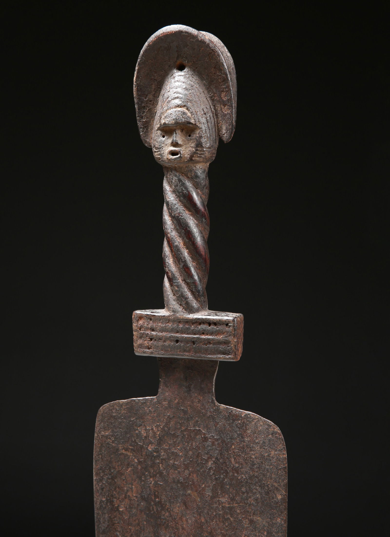 A Ceremonial Knife with Janus-Headed Handle (1 of 13)