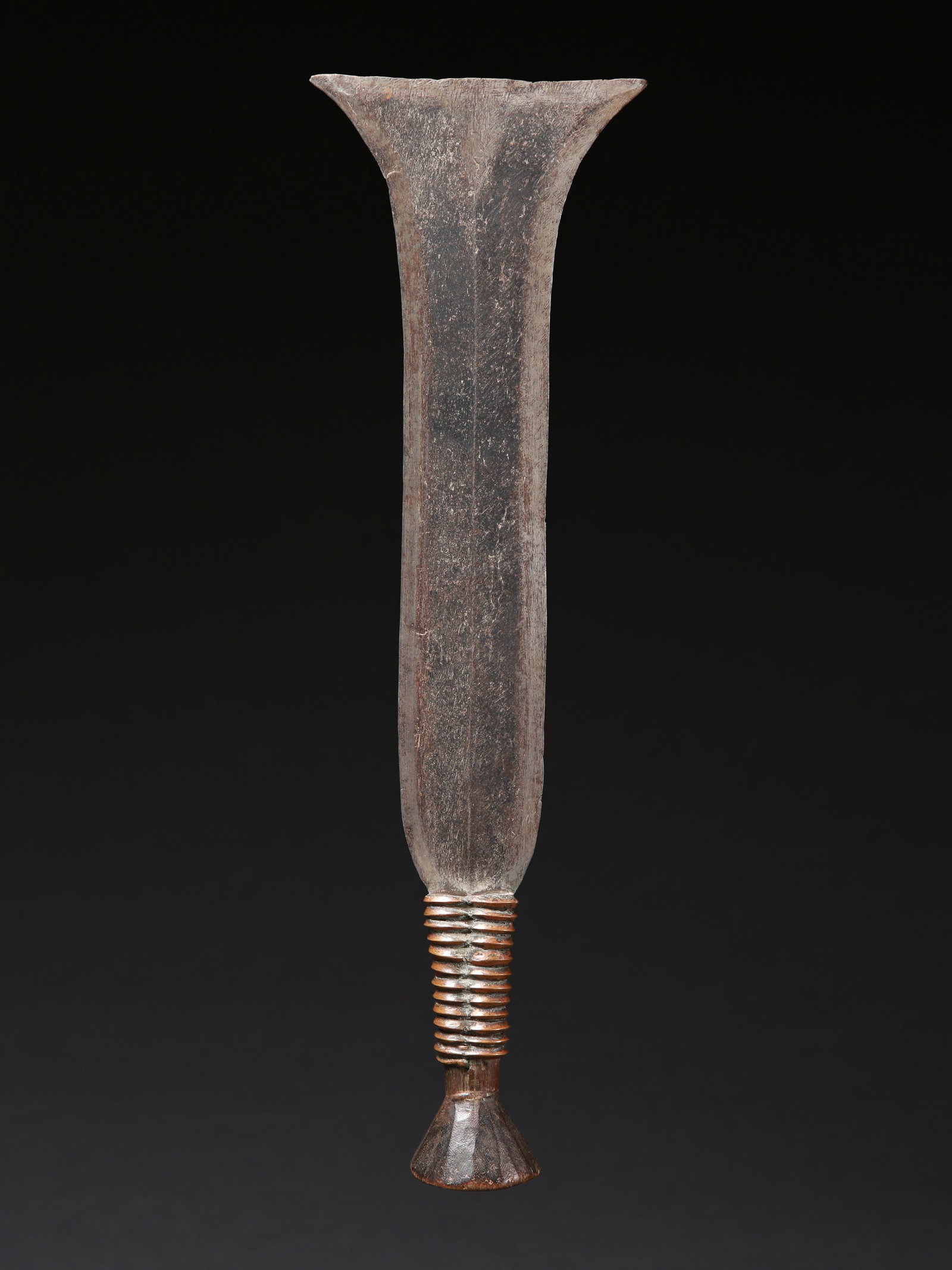 A Konda Prestige Sword, "ikakalaka" (1 of 4)