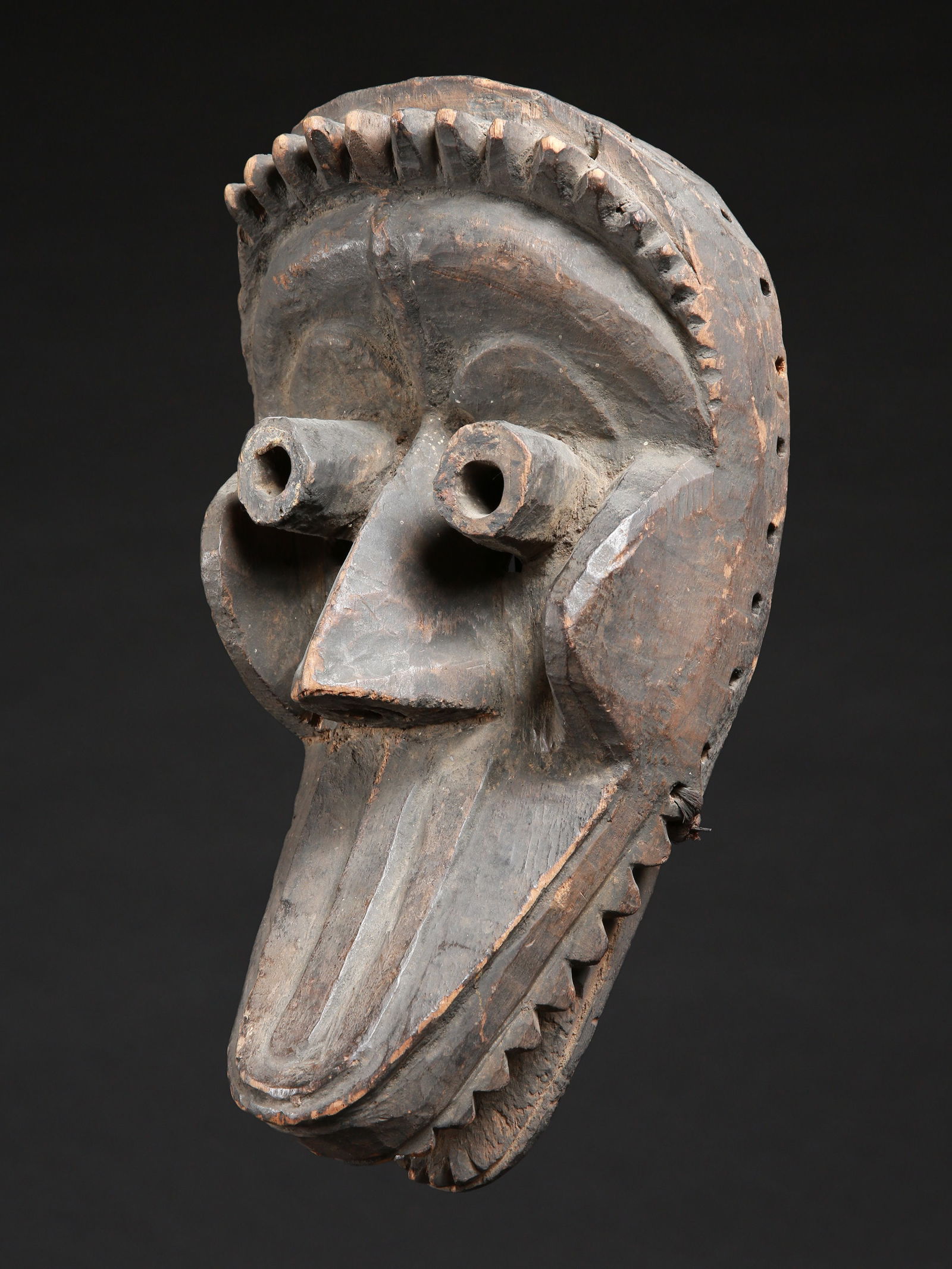 A Dan-Kran Mask with articulated lower Jaw, "kaogle" (1 of 7)