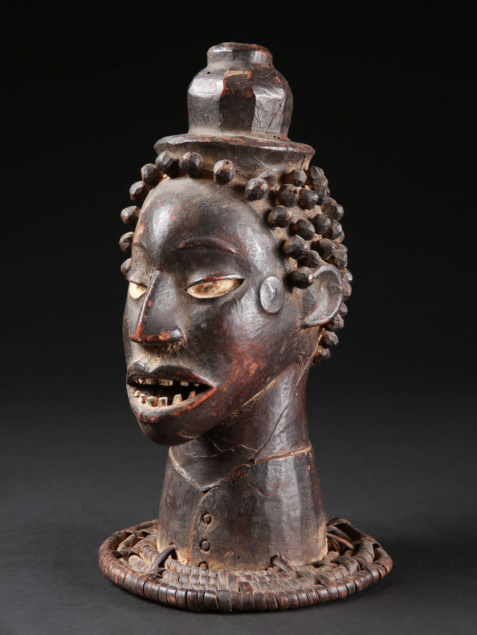 An Anyang Headdress, "tukum" (1 of 12)