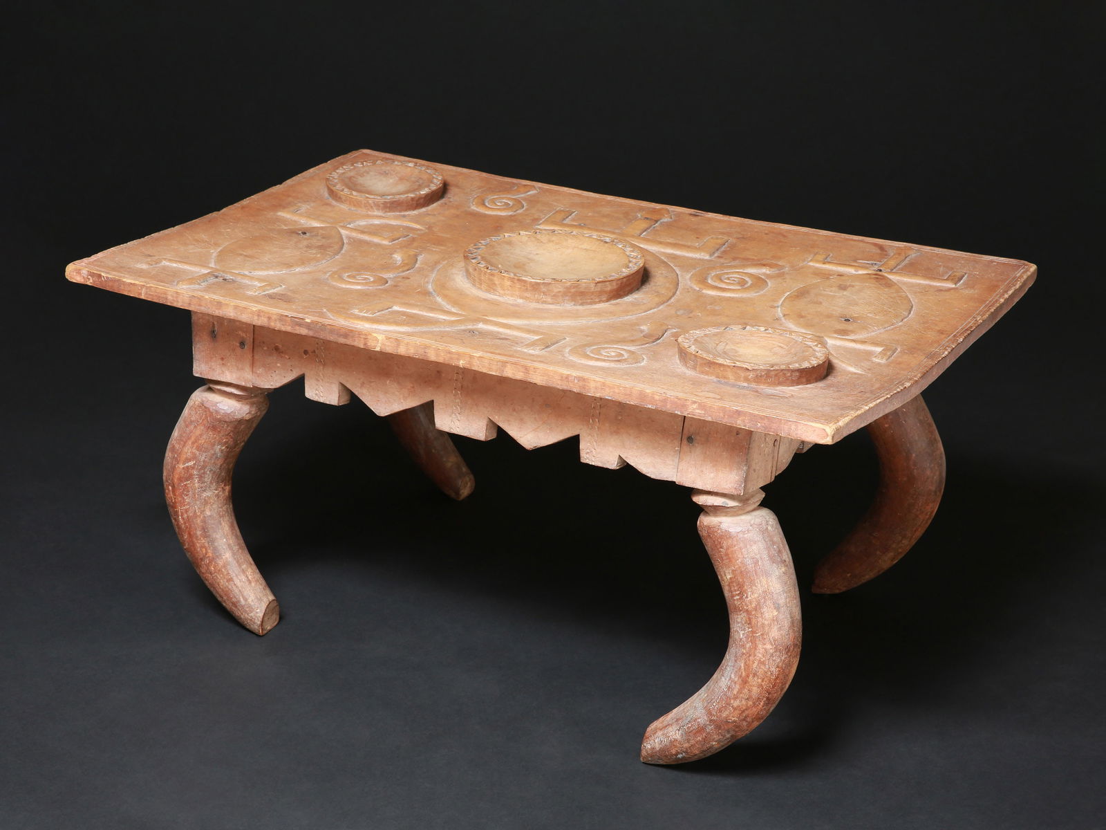 A Prestige Table (1 of 14)