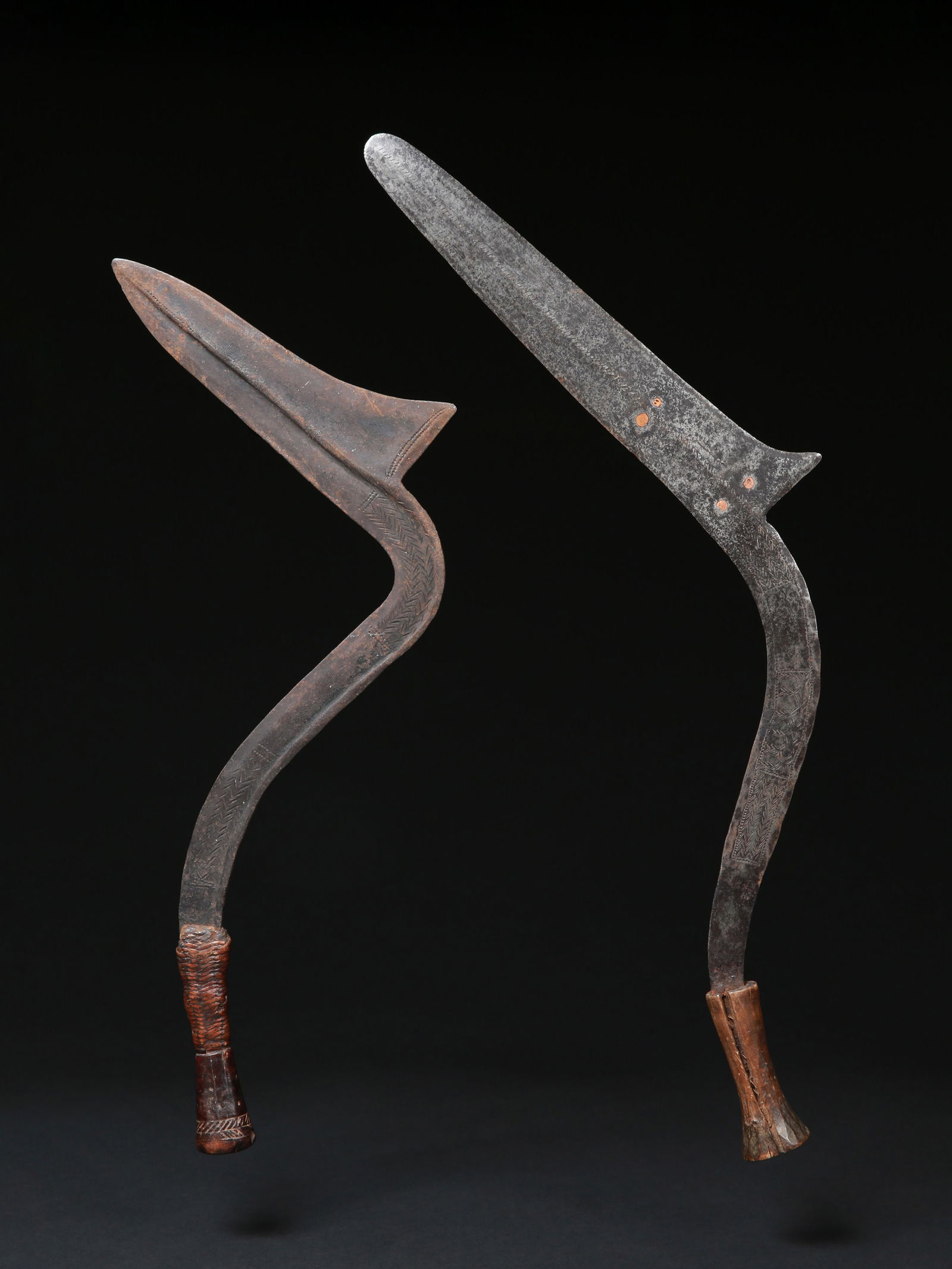 2 Ngombe Sickle Blade Knives, "bero" (1 of 6)