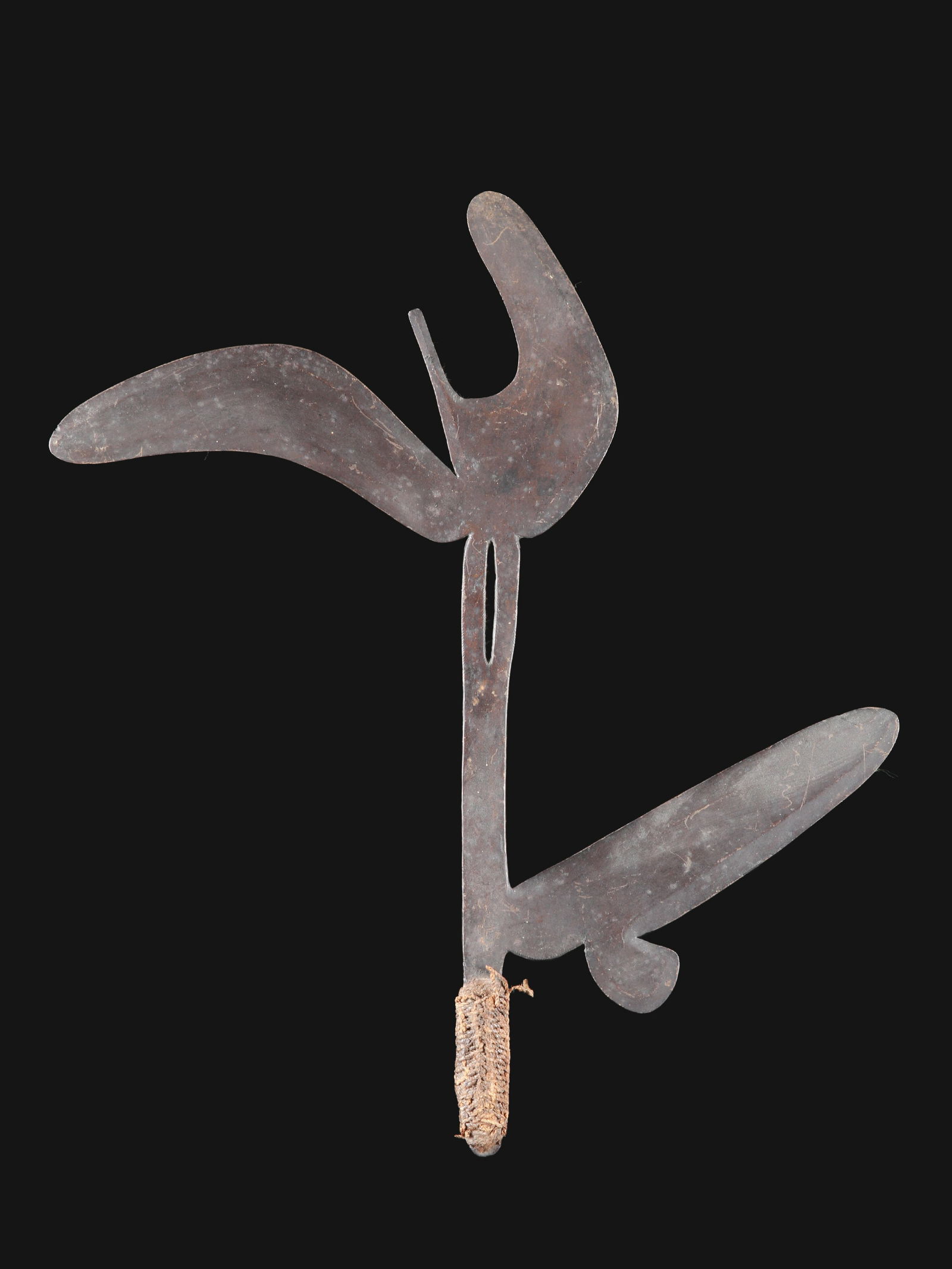 A Nzakara Throwing Knife, "kpinga" (1 of 4)