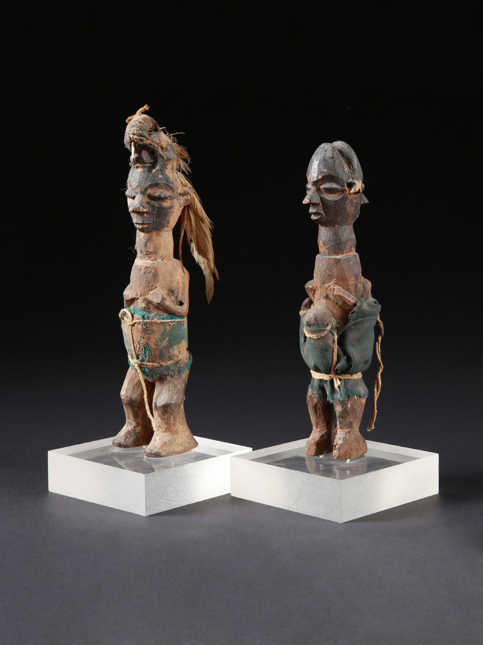 2 Yaka Miniature Figures, "khosi" (1 of 9)