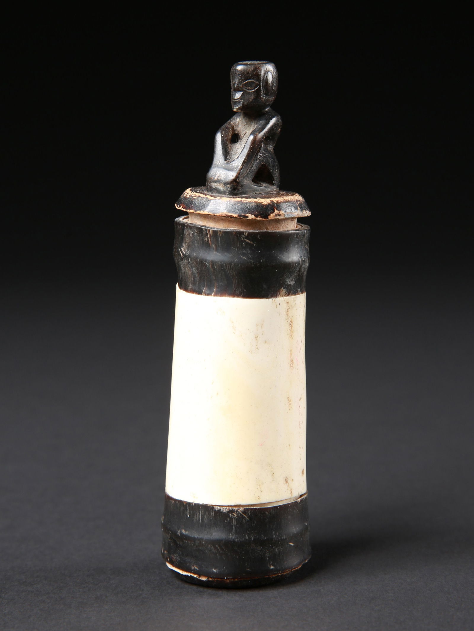 A Timor Container with figurative Lid (1 of 12)