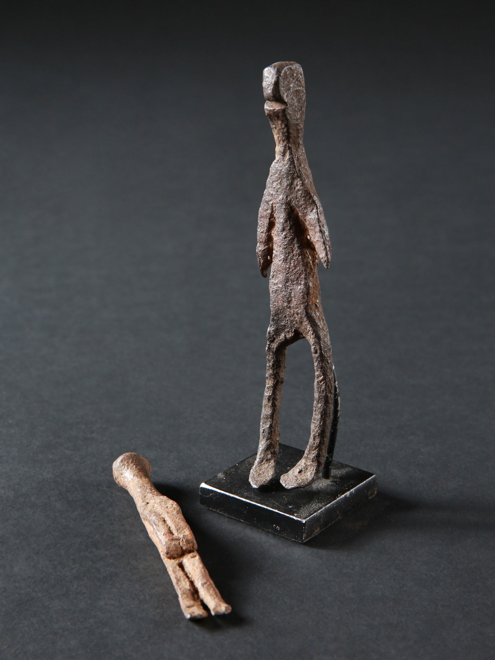 2 Gan Iron Figures (1 of 8)