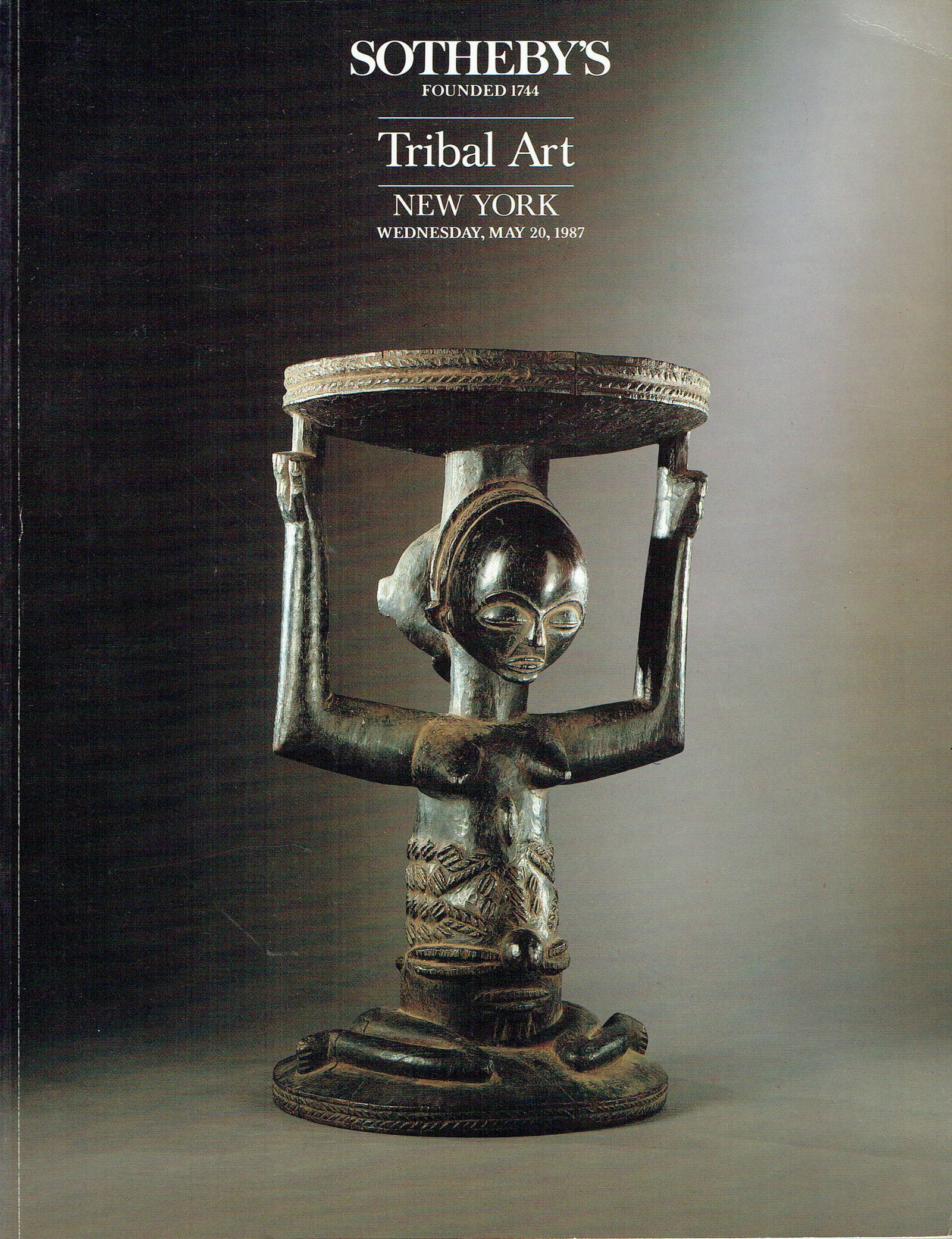 Sotheby's 1987, Tribal Art: Sotheby's 1987, Tribal Art Sotheby's, New York (20.05.1987) English Text/Edition Numerous illustrations Softcover 27 x 21 cm. 382 g --------------------------------------------------- Property of Vari