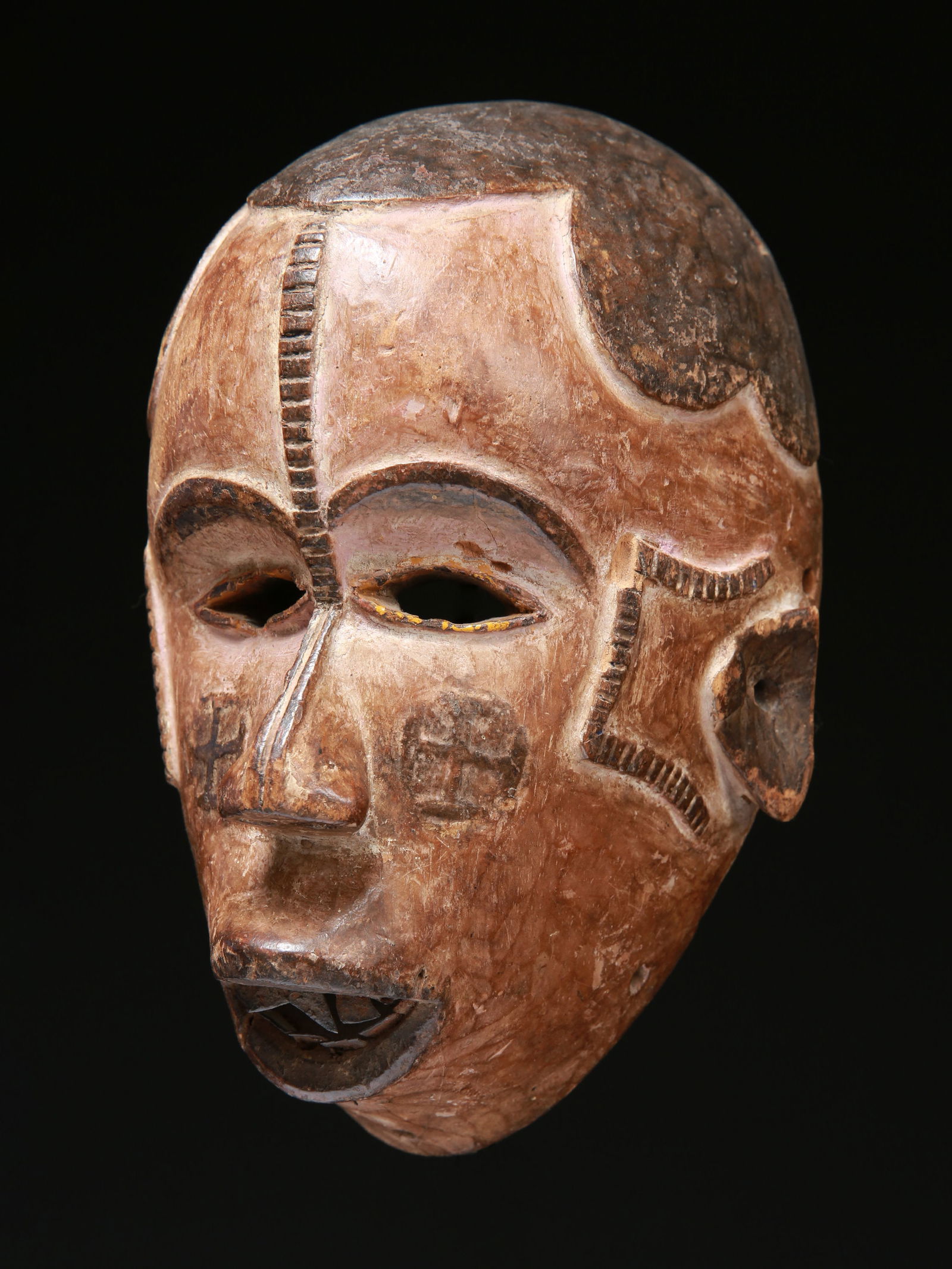 An Idoma-Akweya Mask, "okua" (1 of 10)