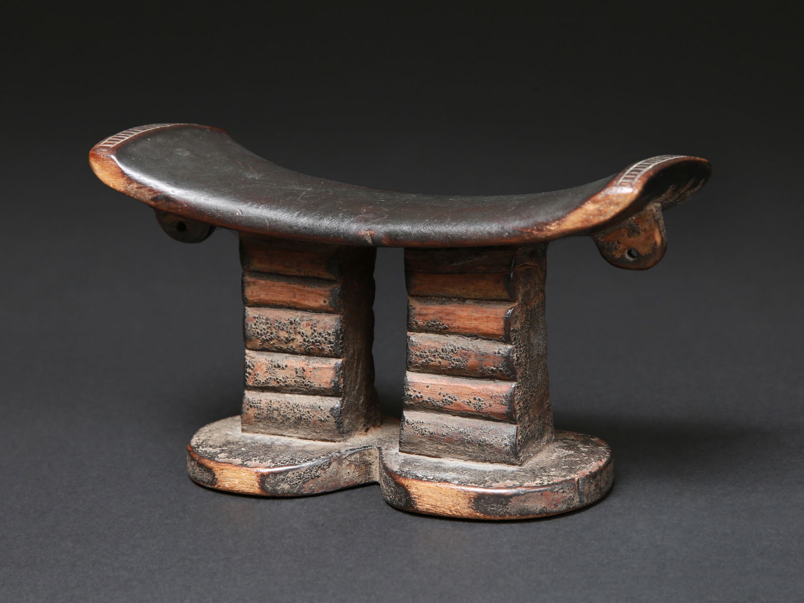 An Tsonga Neckrest, Handicraft (1 of 13)