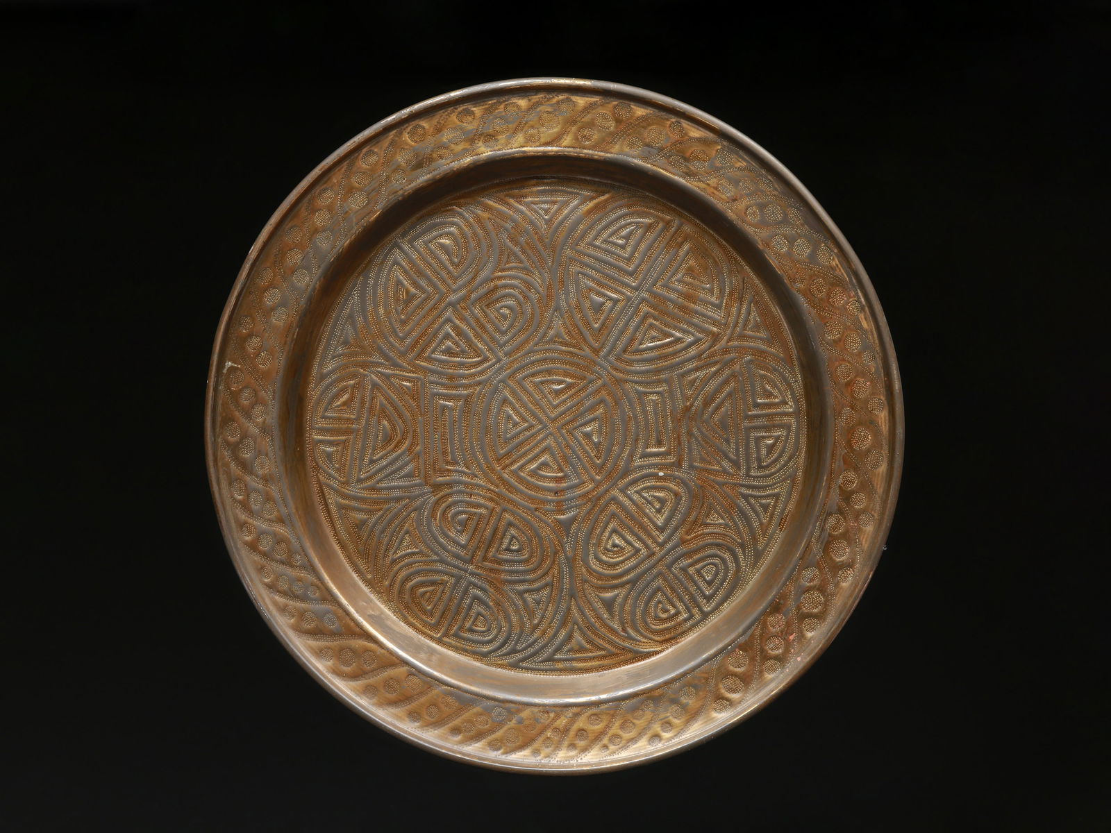 An Ibibio-Efik Tray (1 of 8)