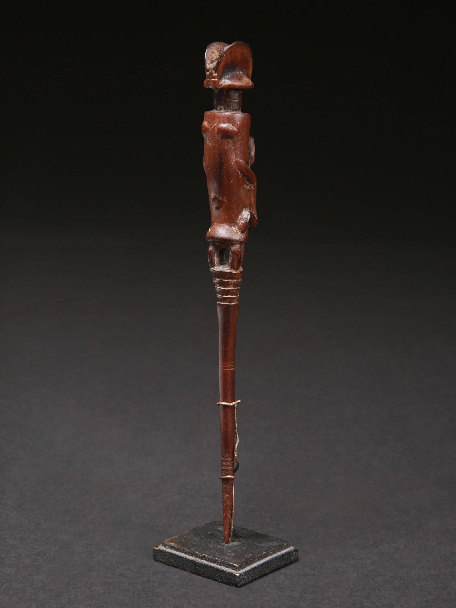 A Kwere Hairpin, Maternity / African Art / Tribal Art (1 of 10)