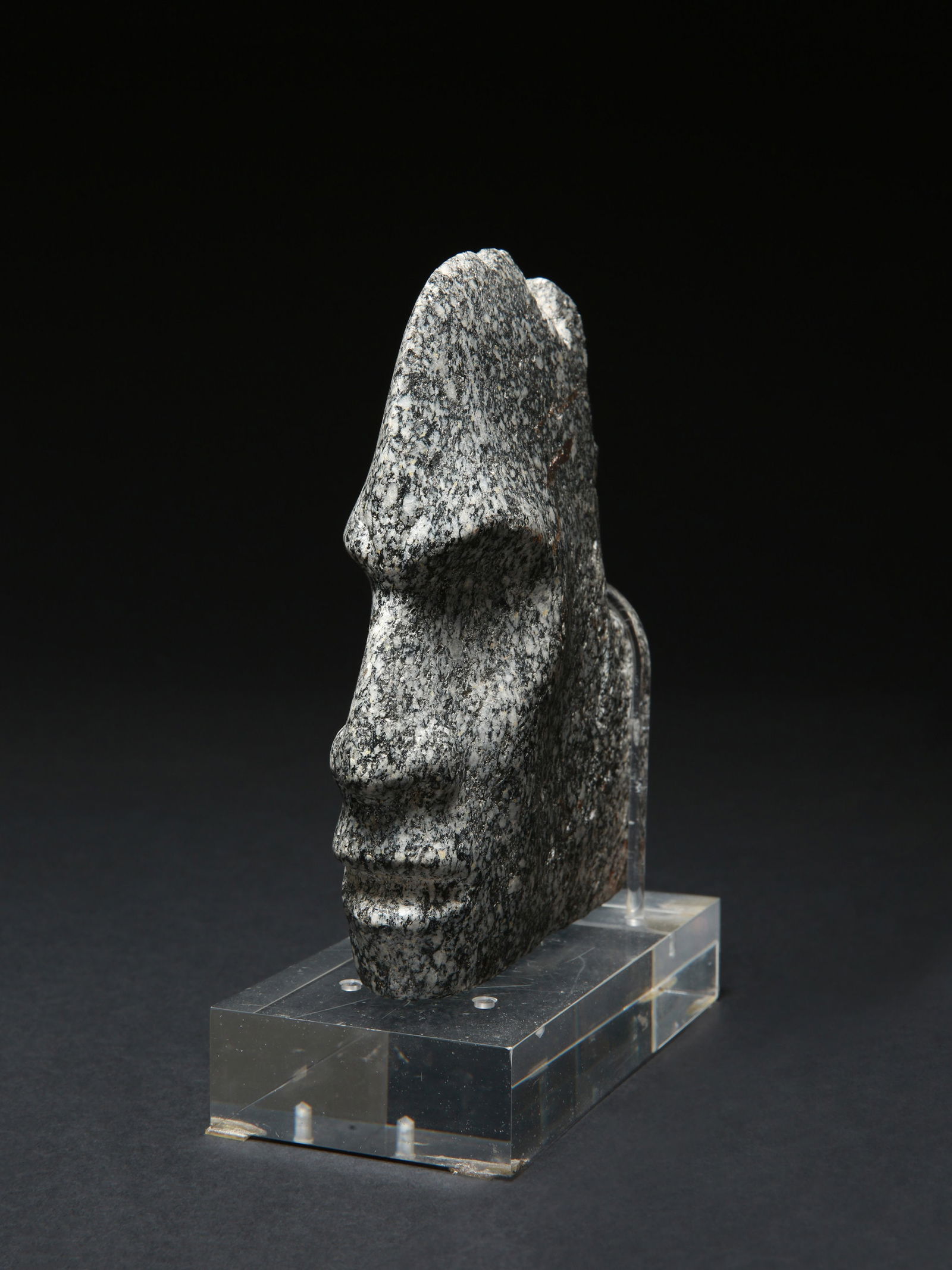 A Maya Style Stone Head, Handicraft (1 of 11)