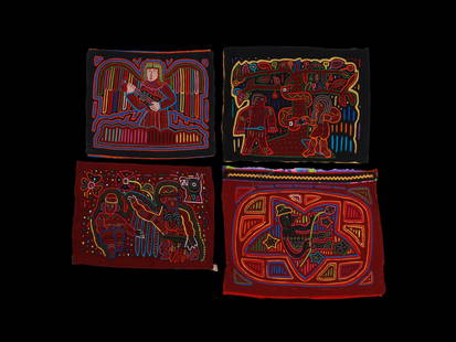 4 Kuna Textiles, "molas": 4 genähte Motivbilder, "molas" Kuna. Panama Ohne Sockel / without base Baumwolle. L 36 - 44 cm. Provenienz: Peter Richter (1942-2024), Baselland. Die Mola, ist ein Nähkunstwerk auf Stoff, da