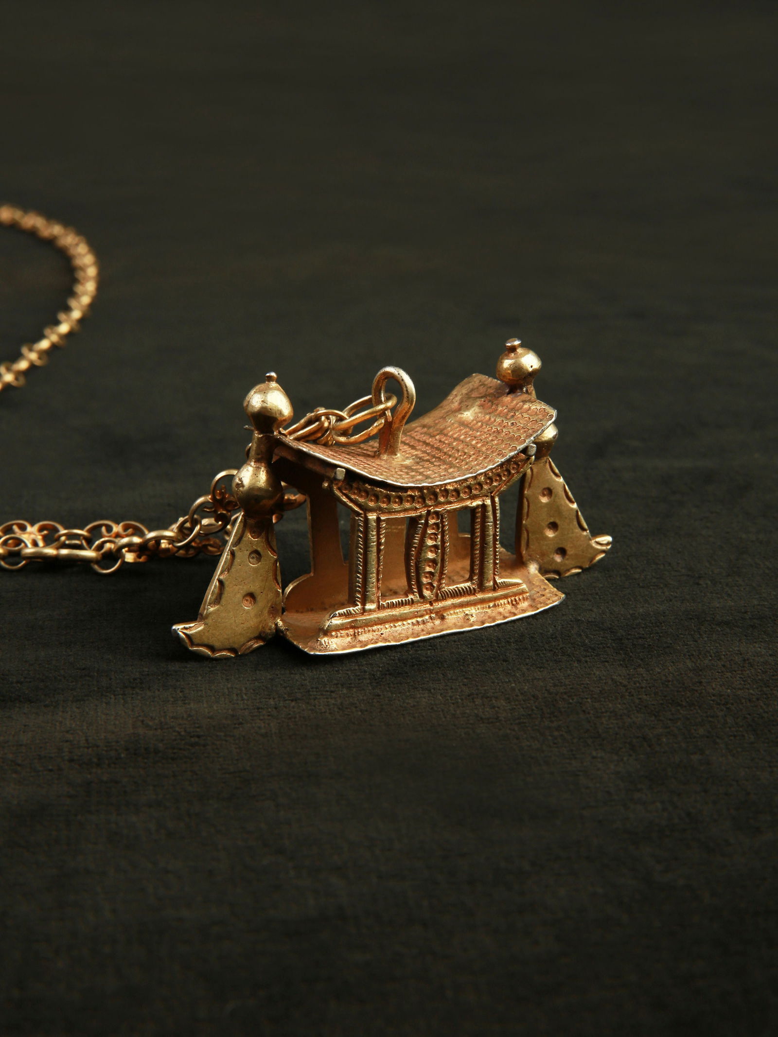 An Asante courtly Necklace with central Pendant (1 of 10)