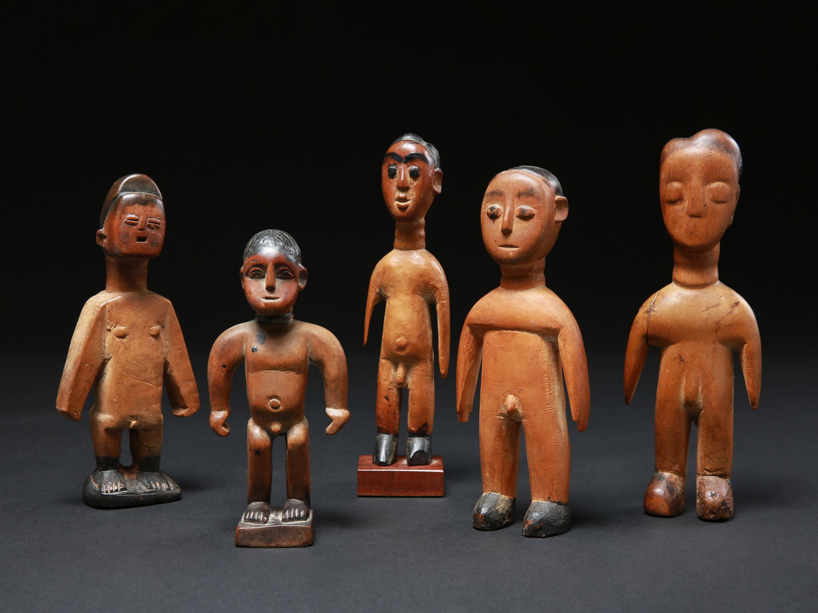 5 Ewe Twin Figure, "venavi" (1 of 9)