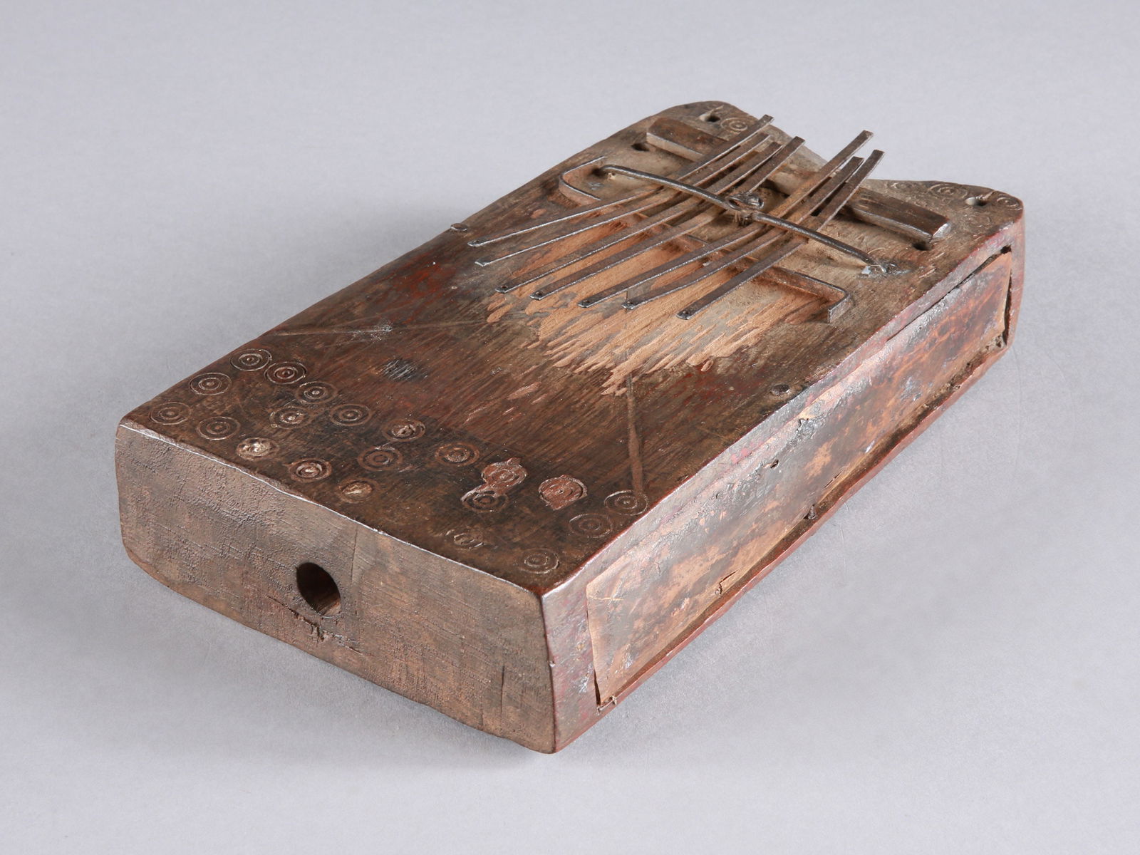 A Zaramo Lamellaphone, "mucapata" (1 of 12)