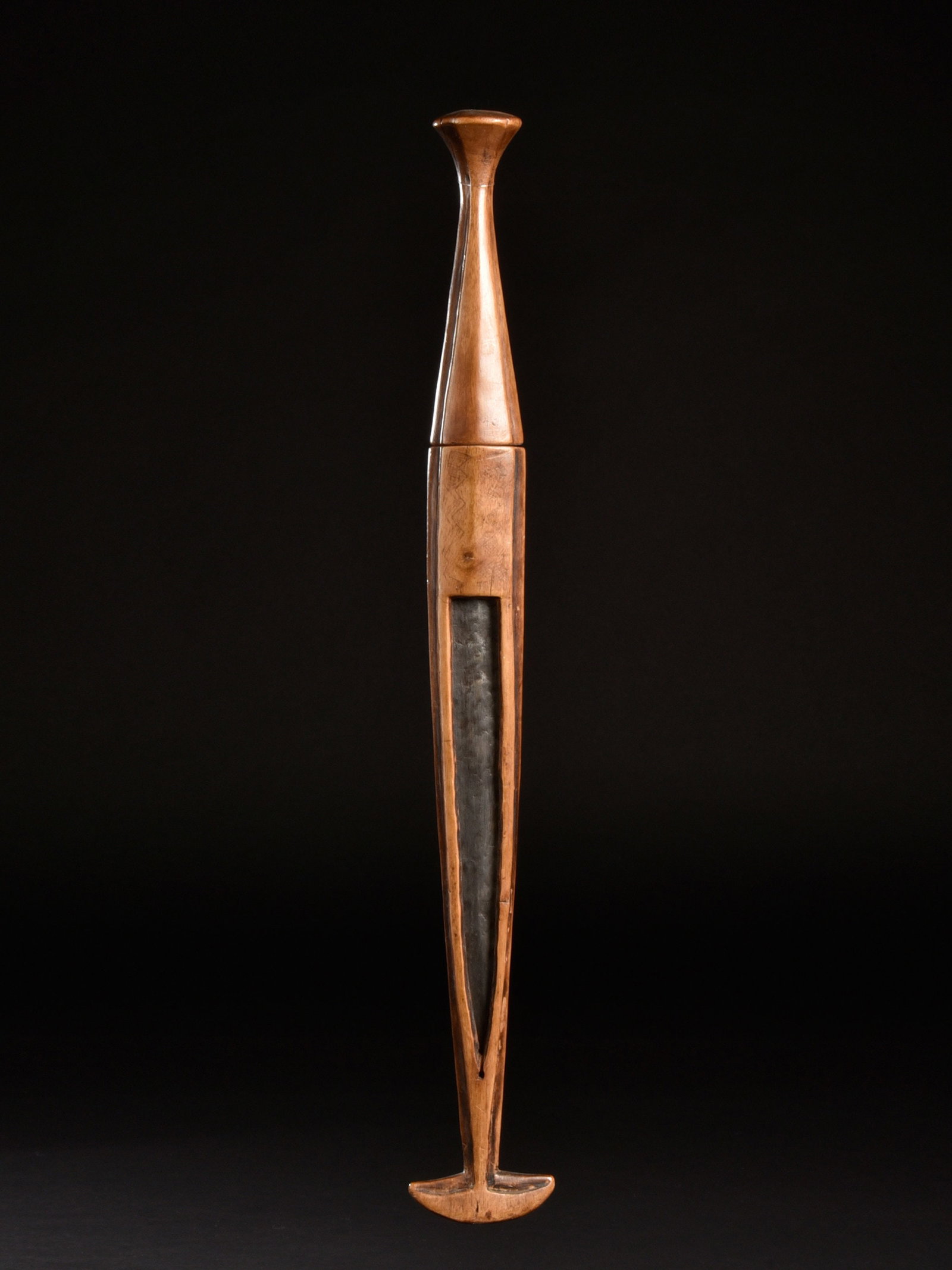 An Ovambo Dagger with Sheath (African Art / Tribal Art) (1 of 14)