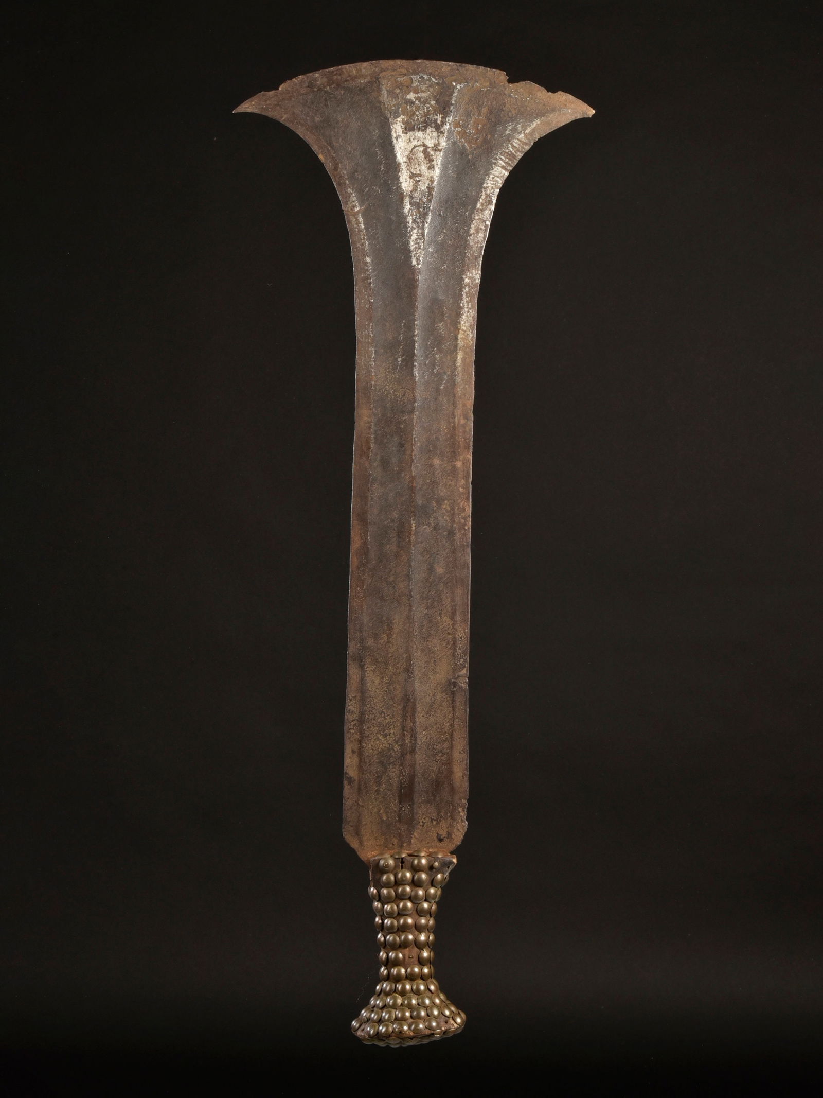 A Konda Prestige Sword, "ikakalaka" (1 of 4)