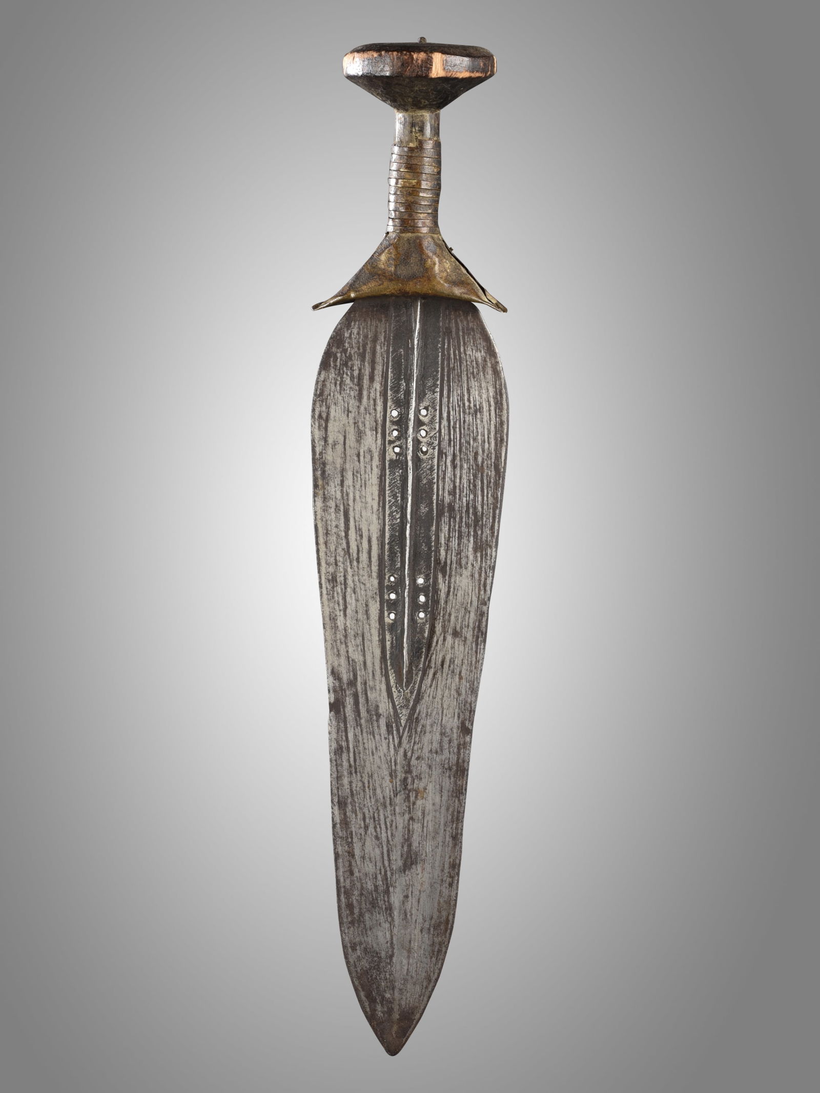 A Nkundu Short Sword - 2