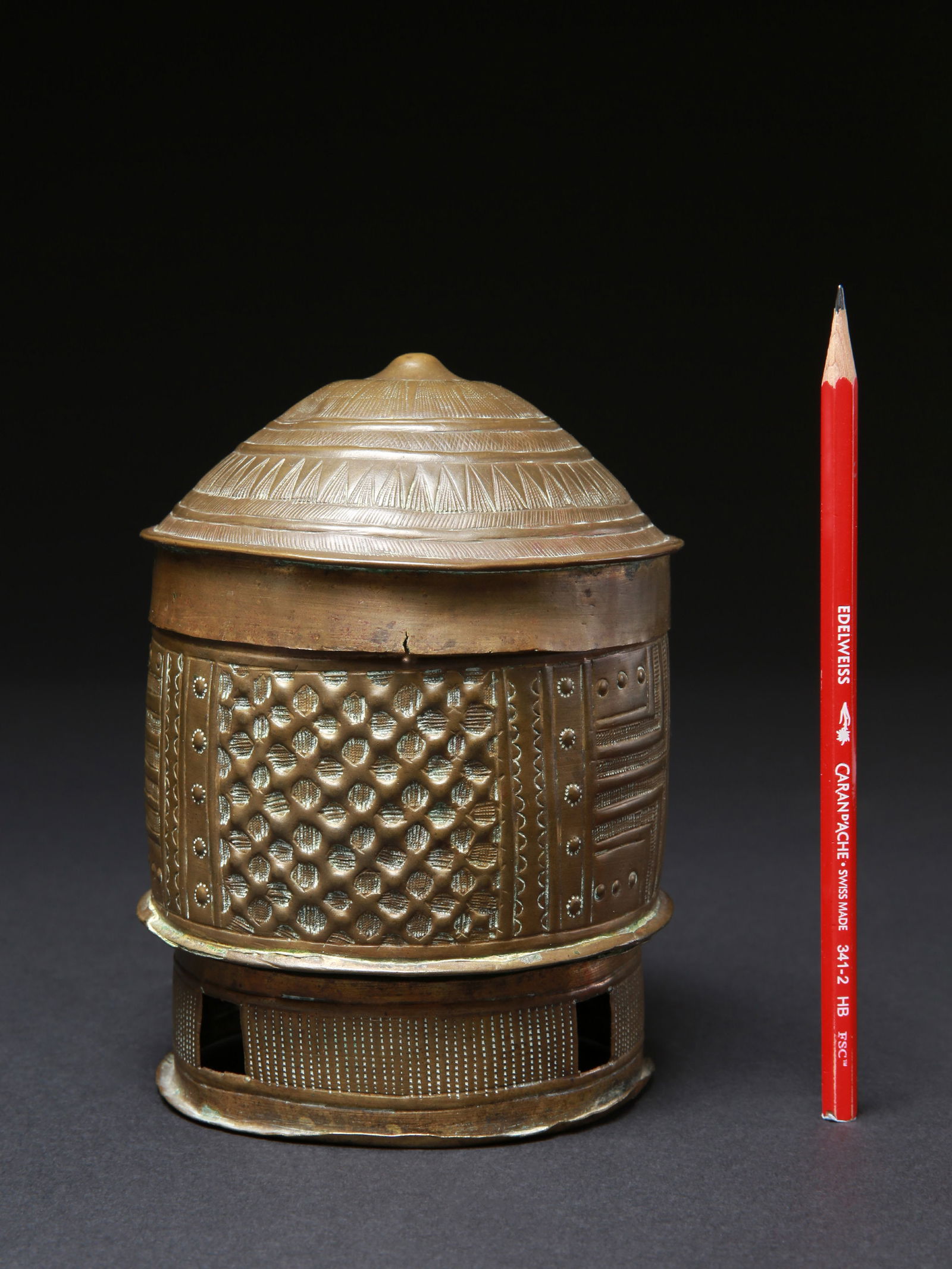 An Asante lidded Vessel, "forowa" - 2