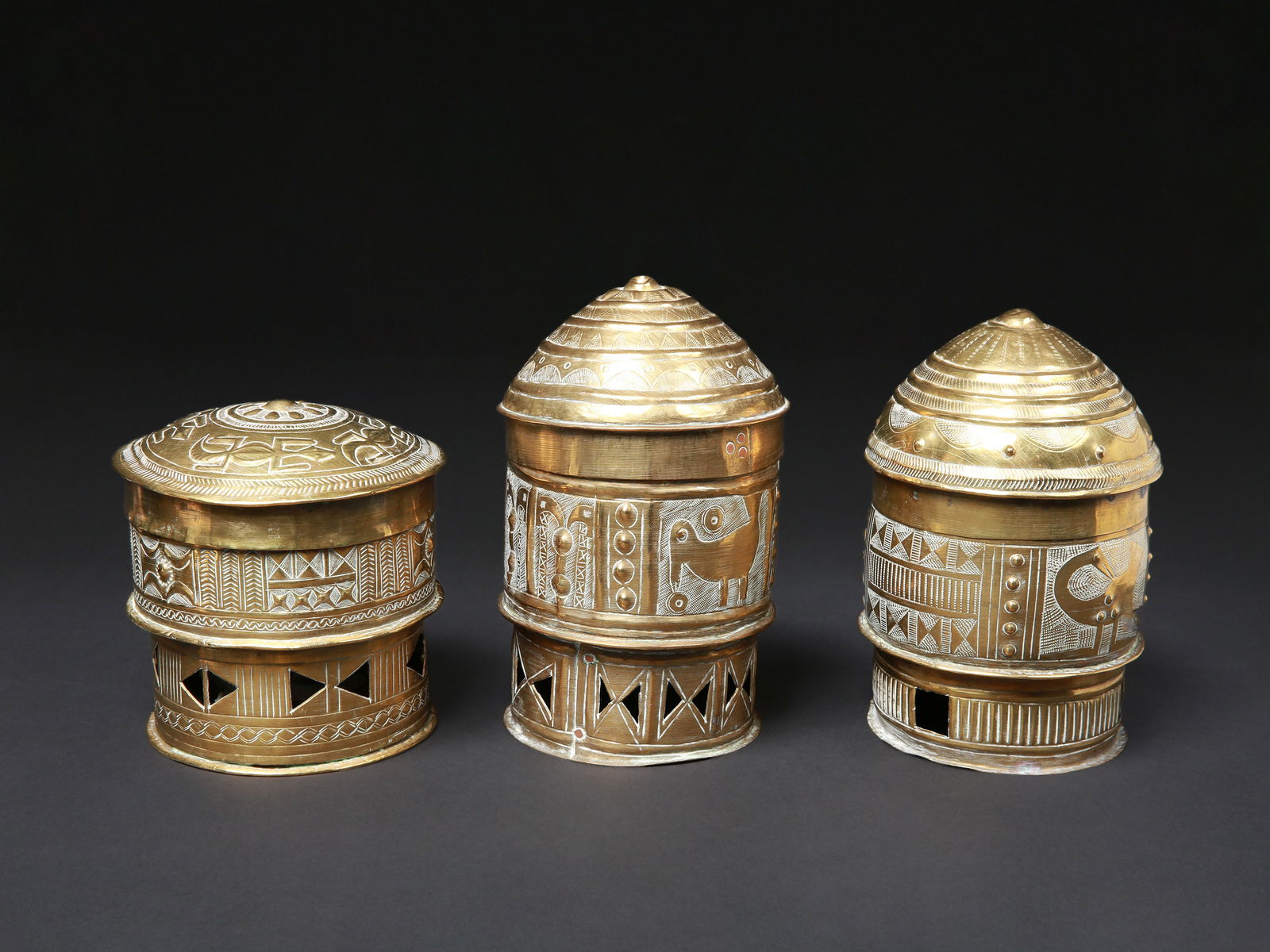 3 Asante lidded Vessels, "forowa" - 3