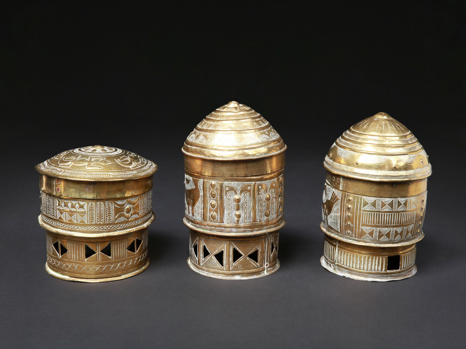 3 Asante lidded Vessels, "forowa" - 4