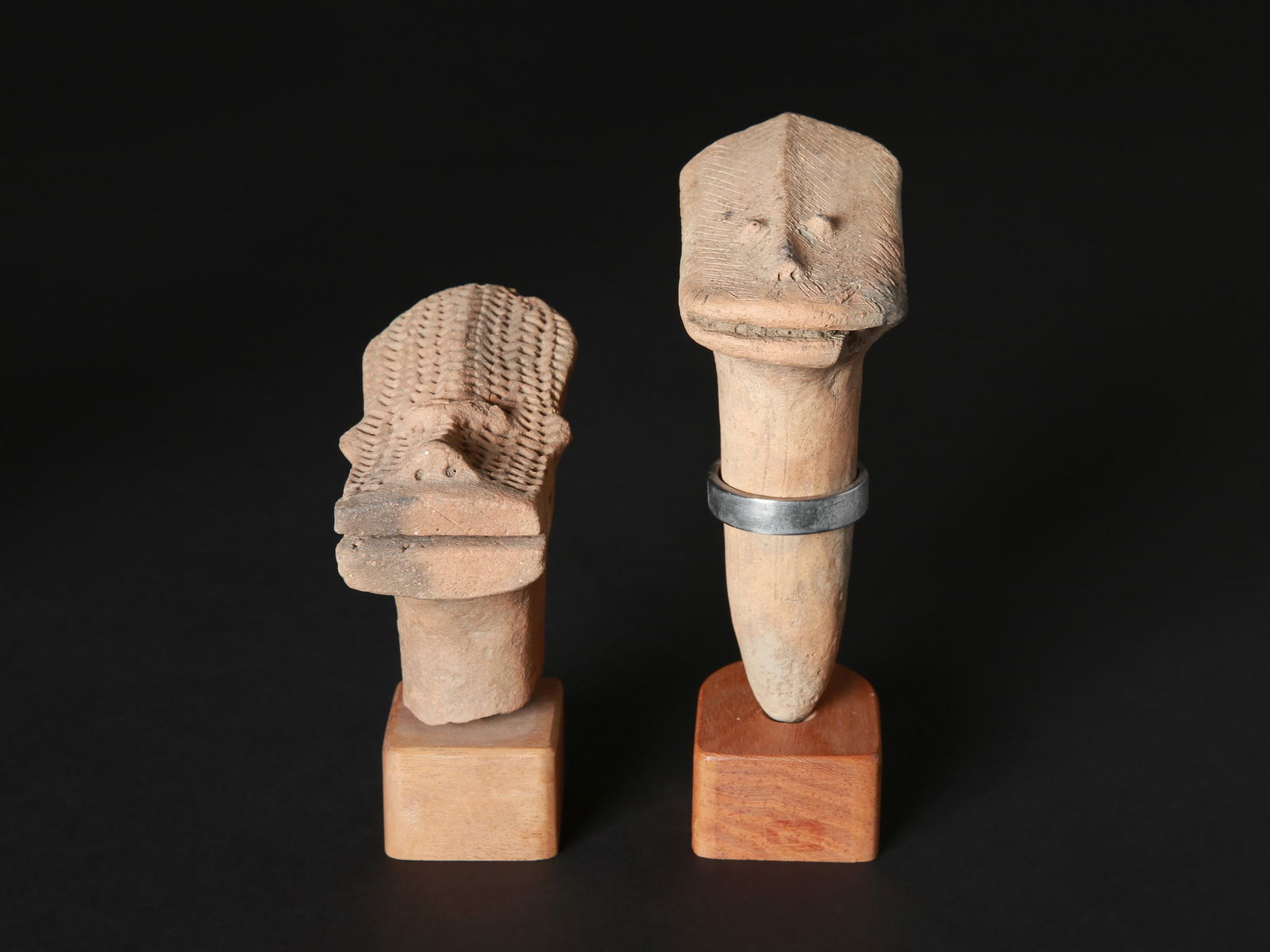 2 Sao Terracotta Heads - 3