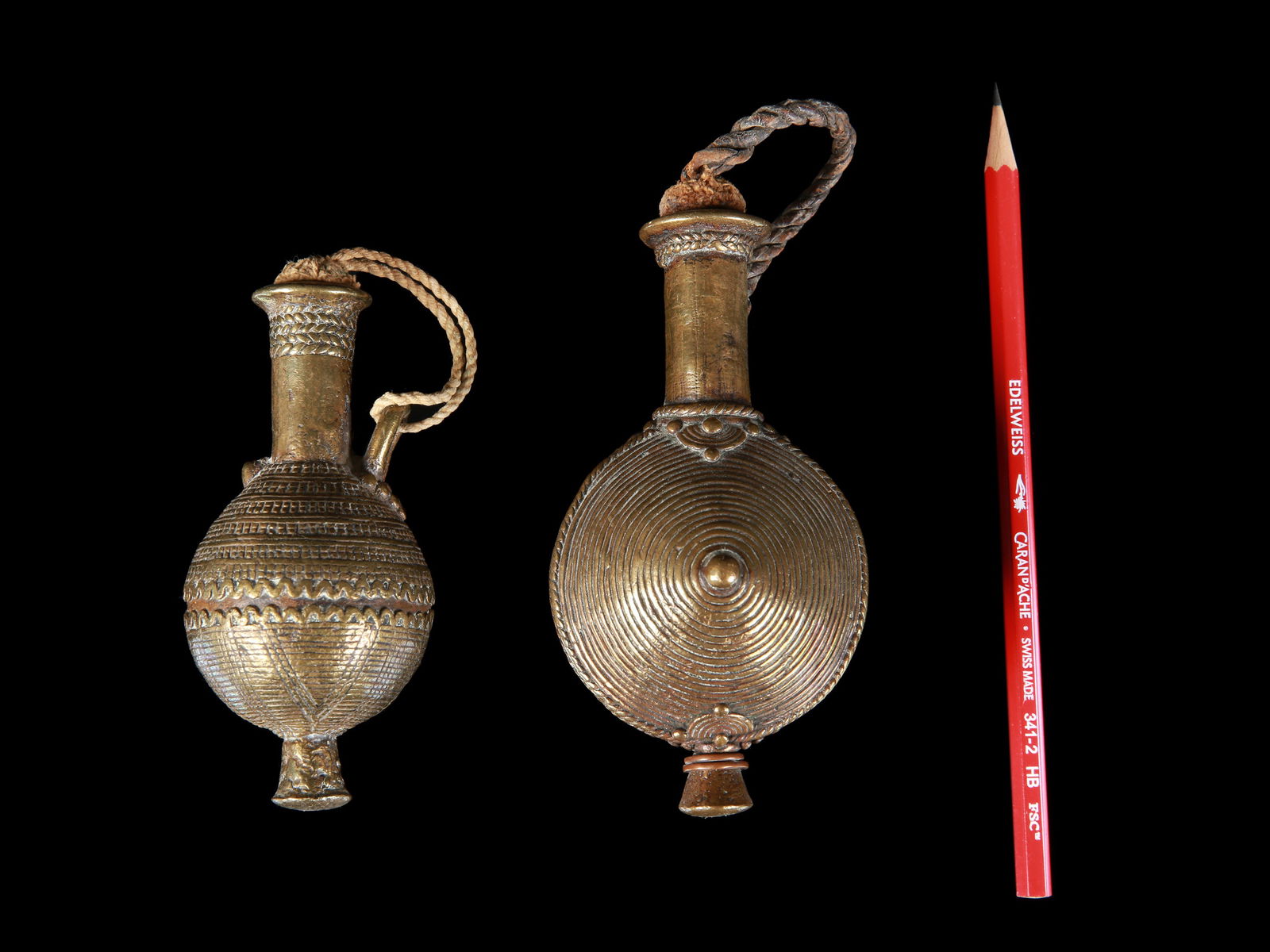 2 Kirdi Snuff Containers - 2