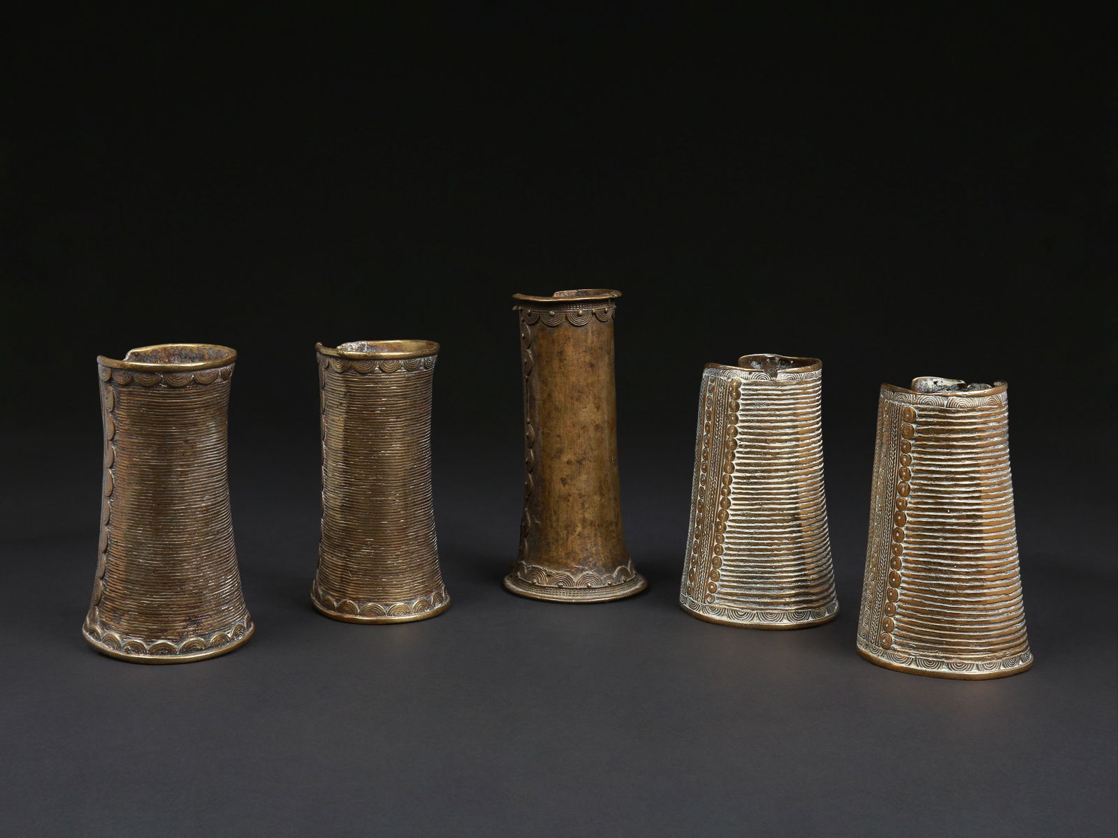 5 Kapsiki Bracelets with geometric Patterns - 3