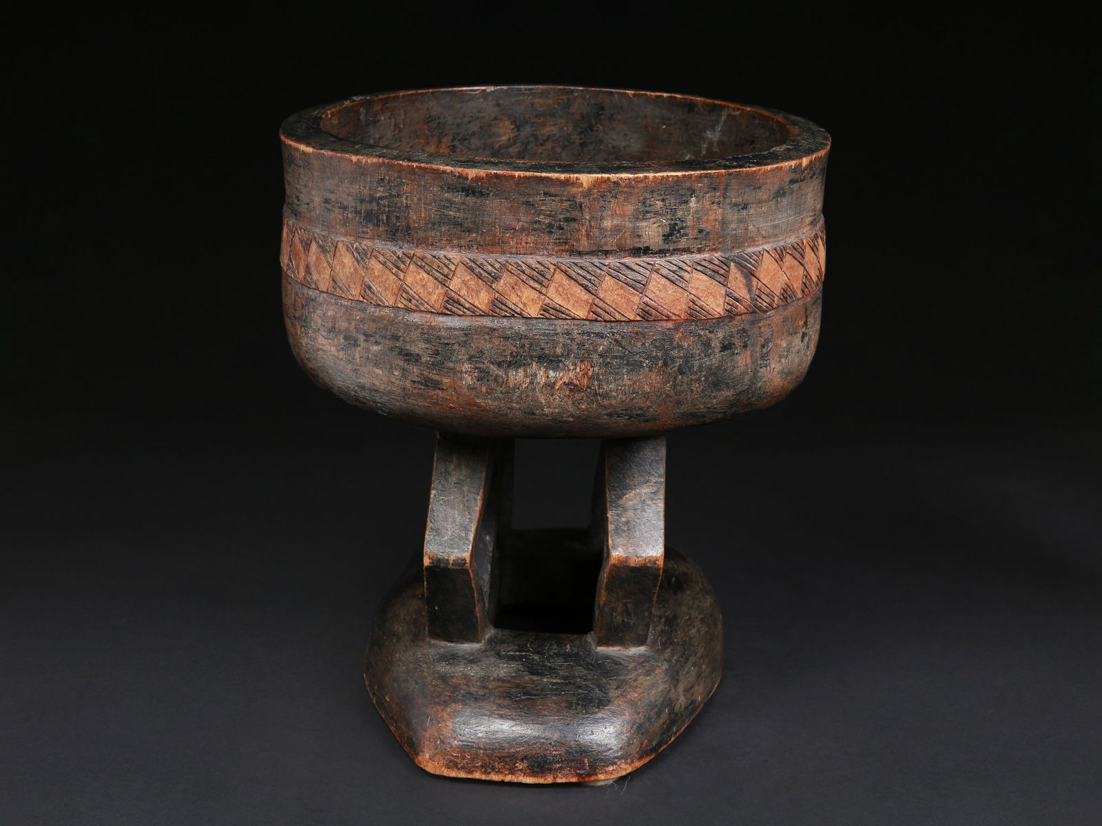 A Lozi Bowl - 5