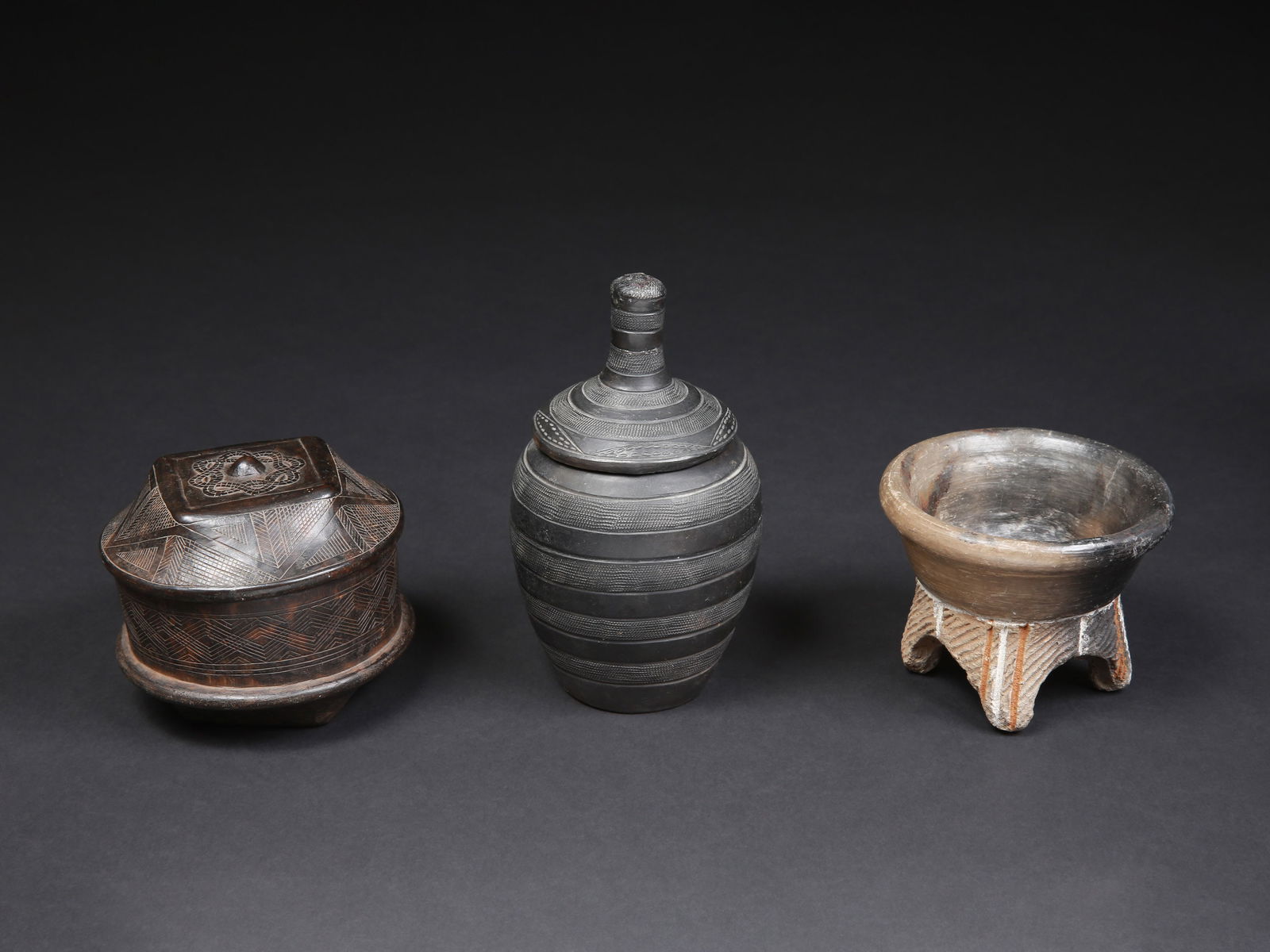 2 lidded Containers and a Bowl - 4