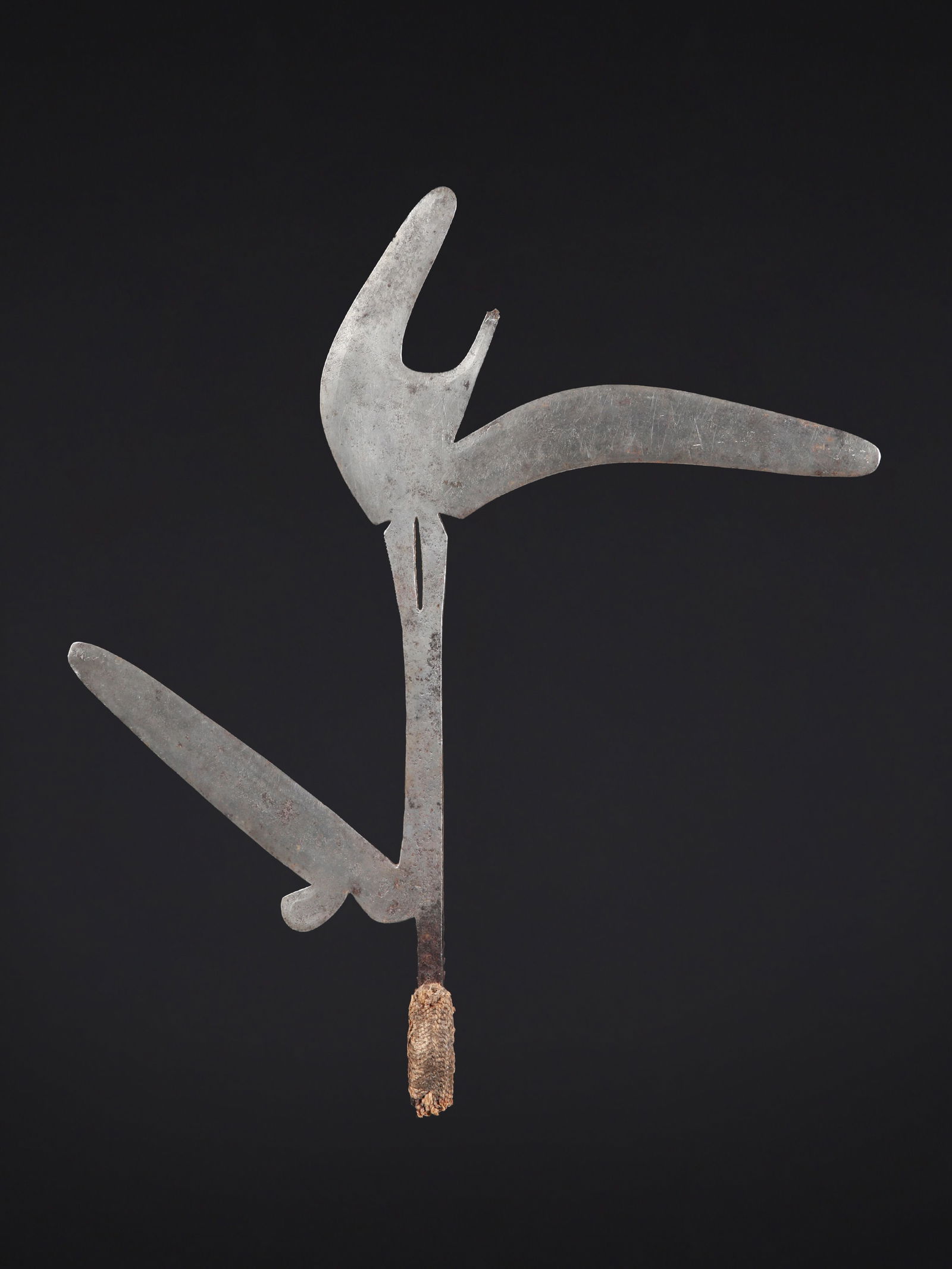 A Nzakara Throwing Knife, "kpinga" - 2