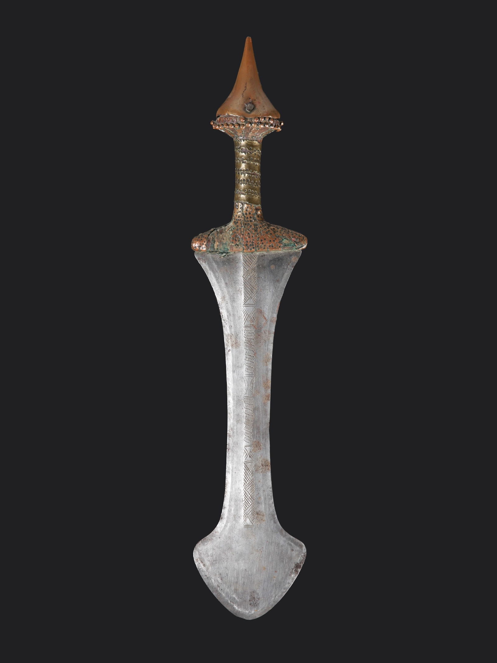 A Tetela Short Sword - 2