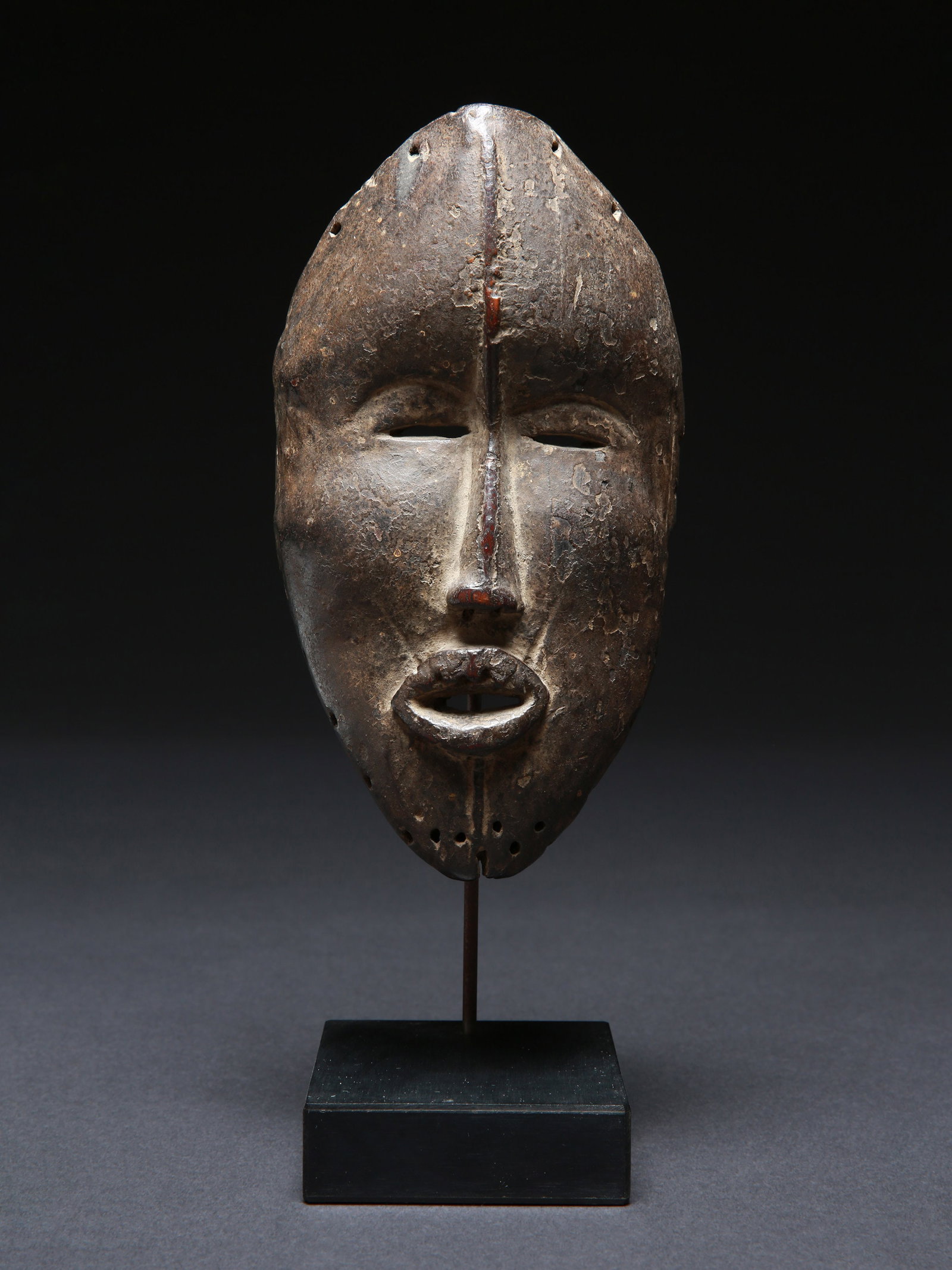 A Dan Mask, "deangle" or "tankagle" - 3