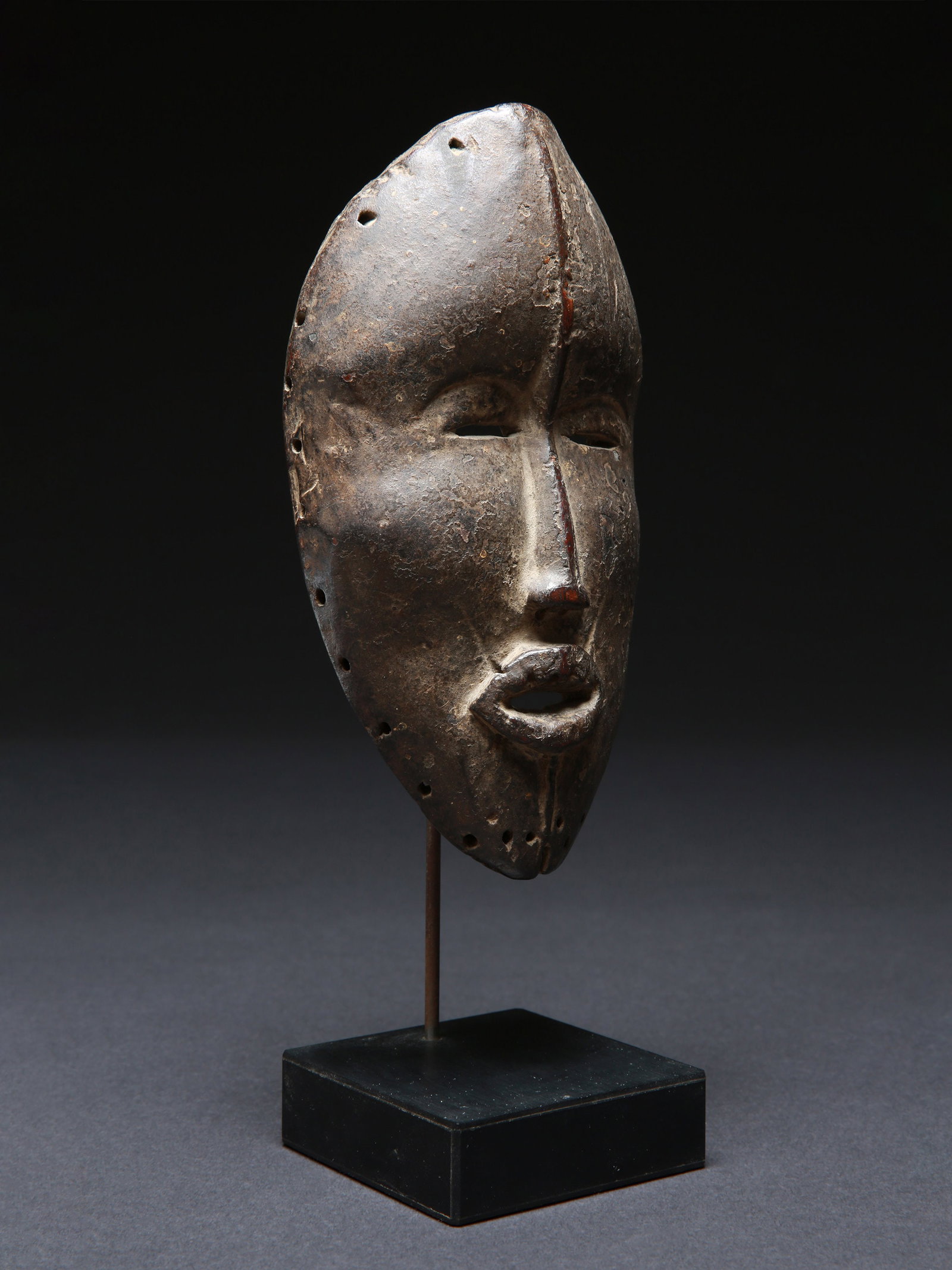 A Dan Mask, "deangle" or "tankagle" - 4