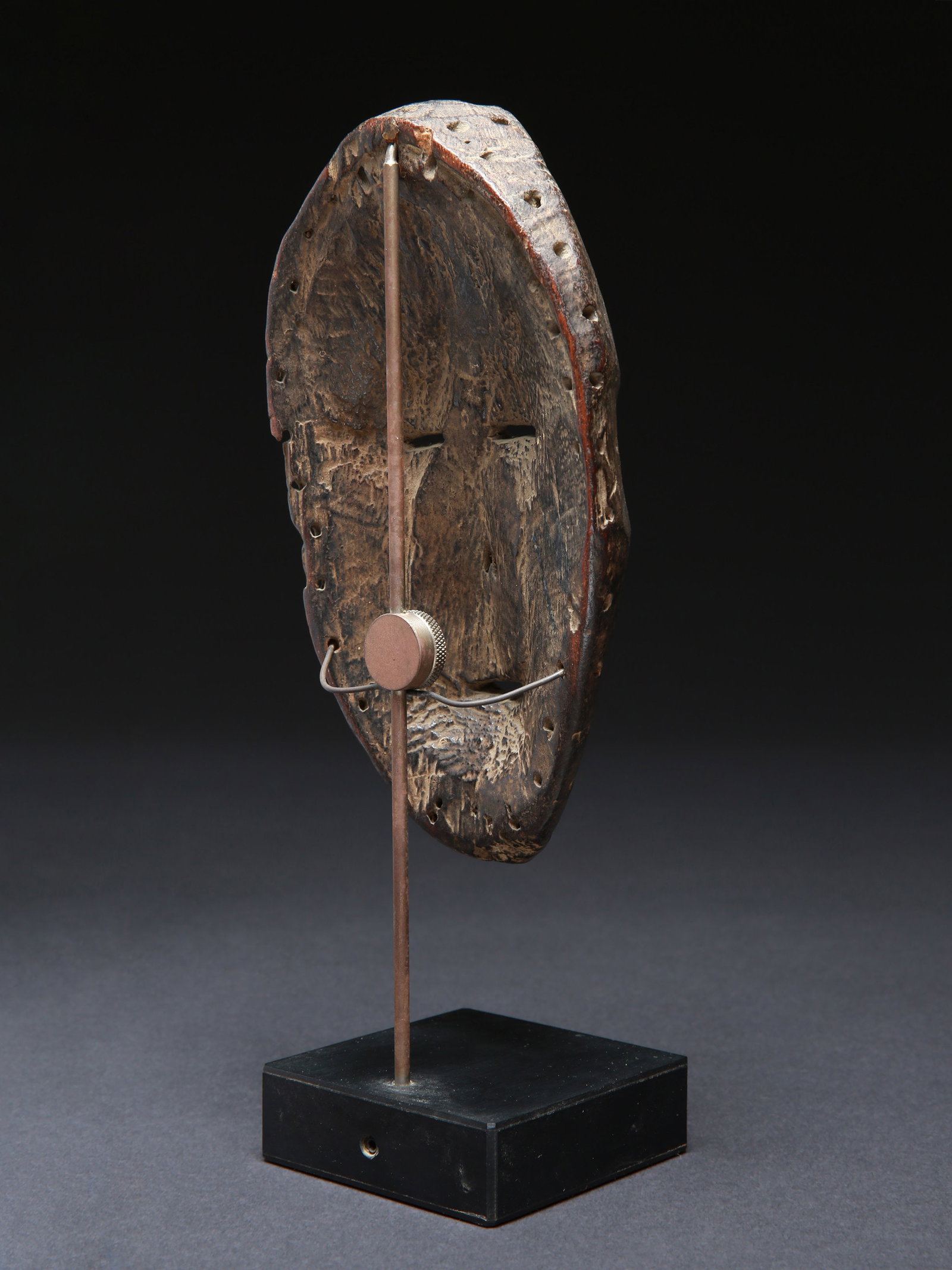 A Dan Mask, "deangle" or "tankagle" - 6