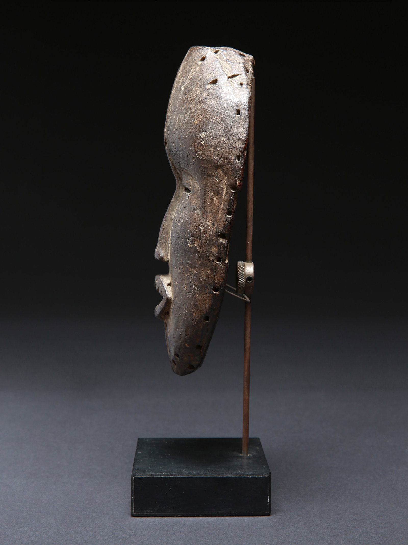 A Dan Mask, "deangle" or "tankagle" - 9