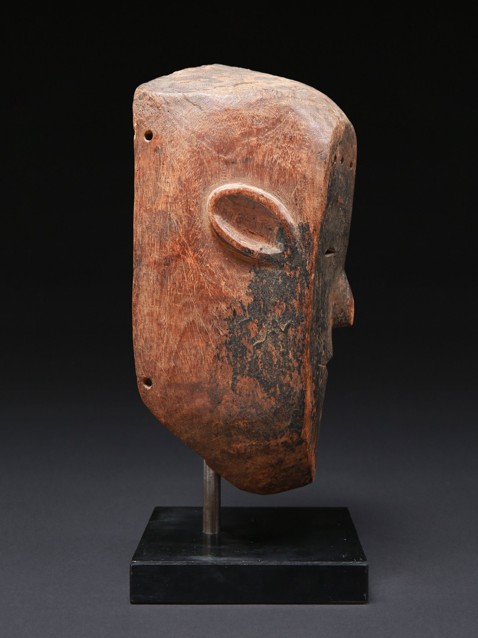 A Tiv Mask - 5