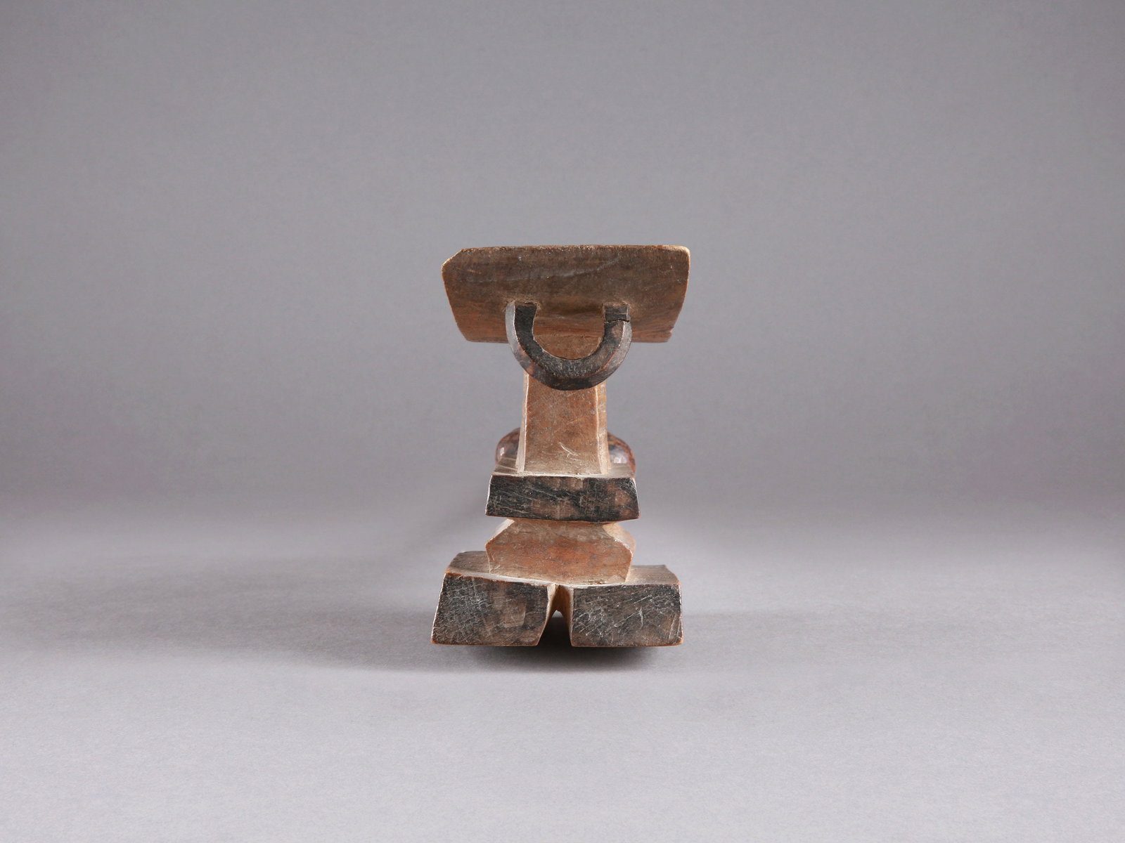 A Tsonga Headrest, "xhinkenhela - 4