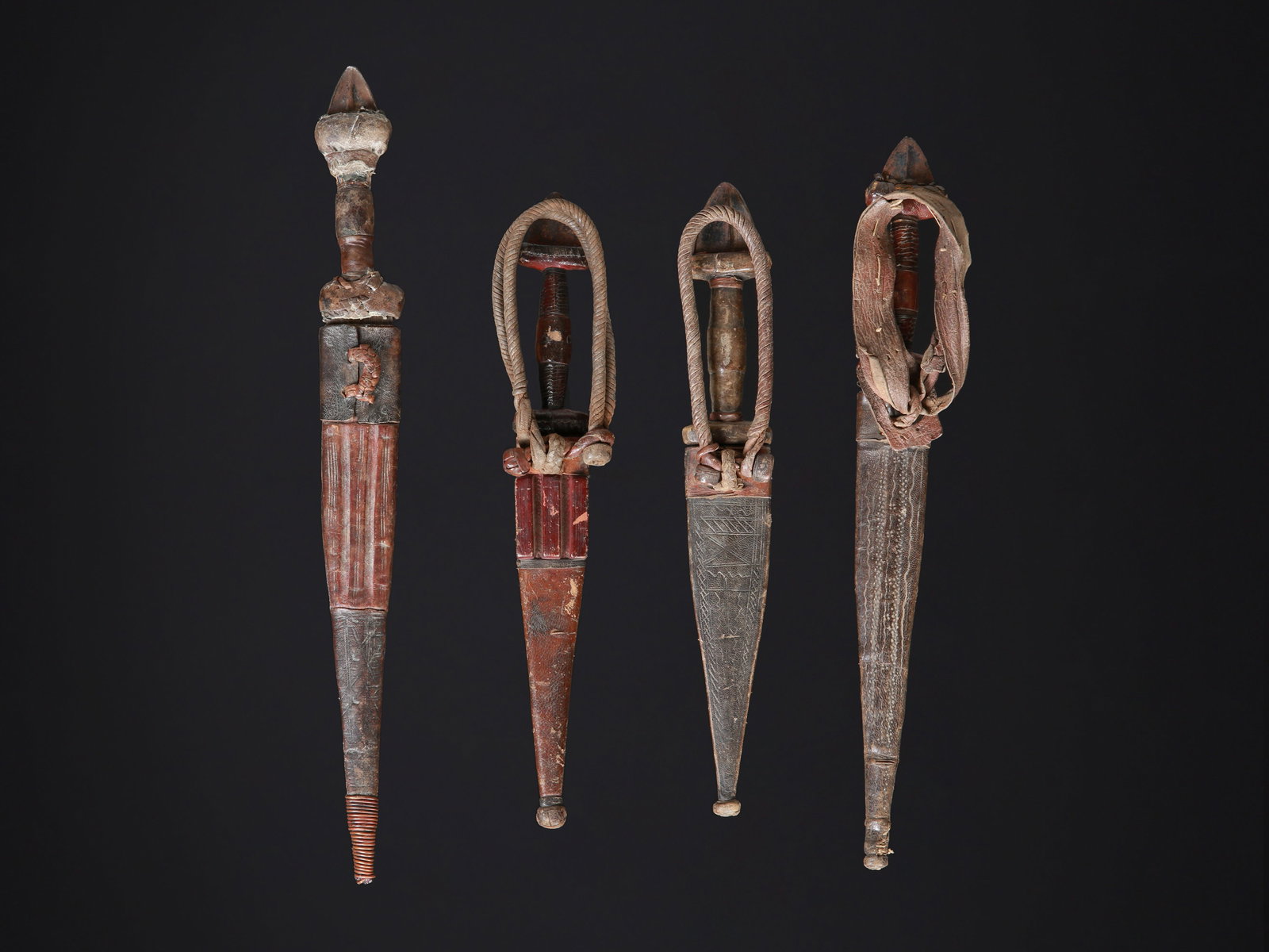 4 Tuareg Daggers with Sheaths - 3