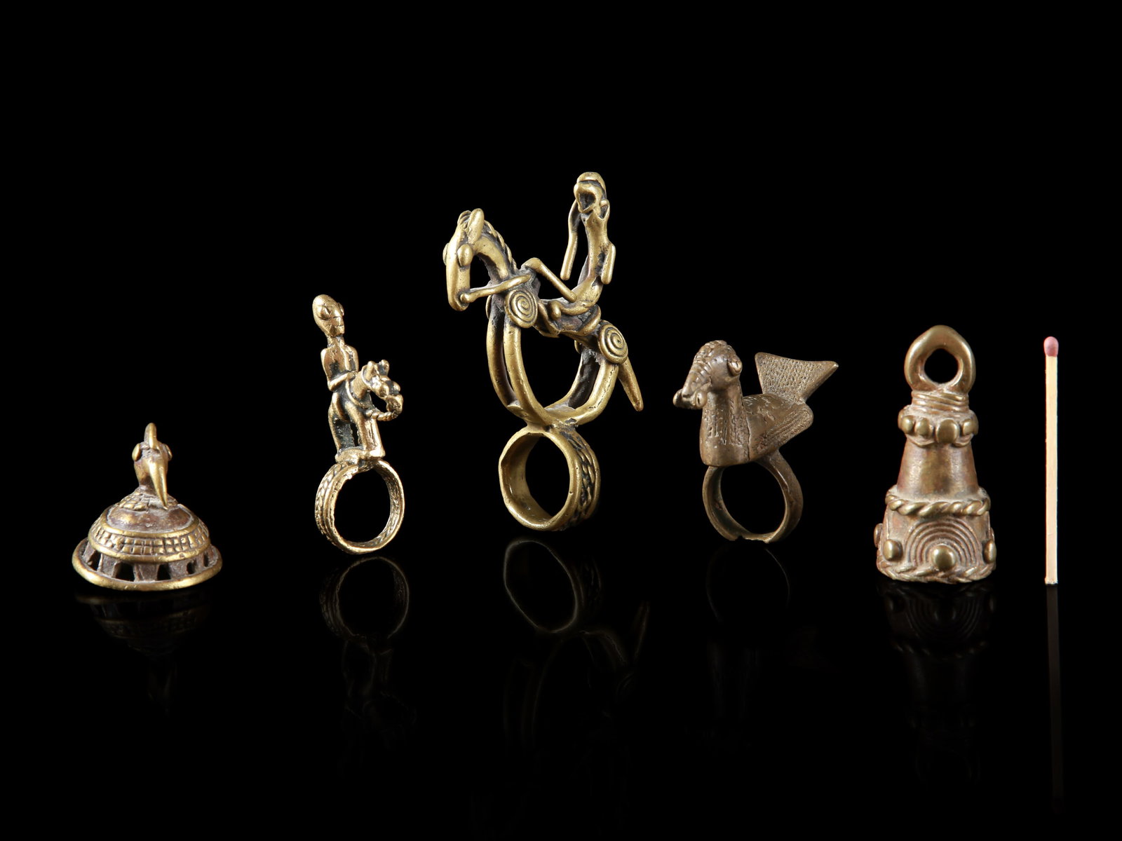 5 figurative Bronze Miniatures - 2